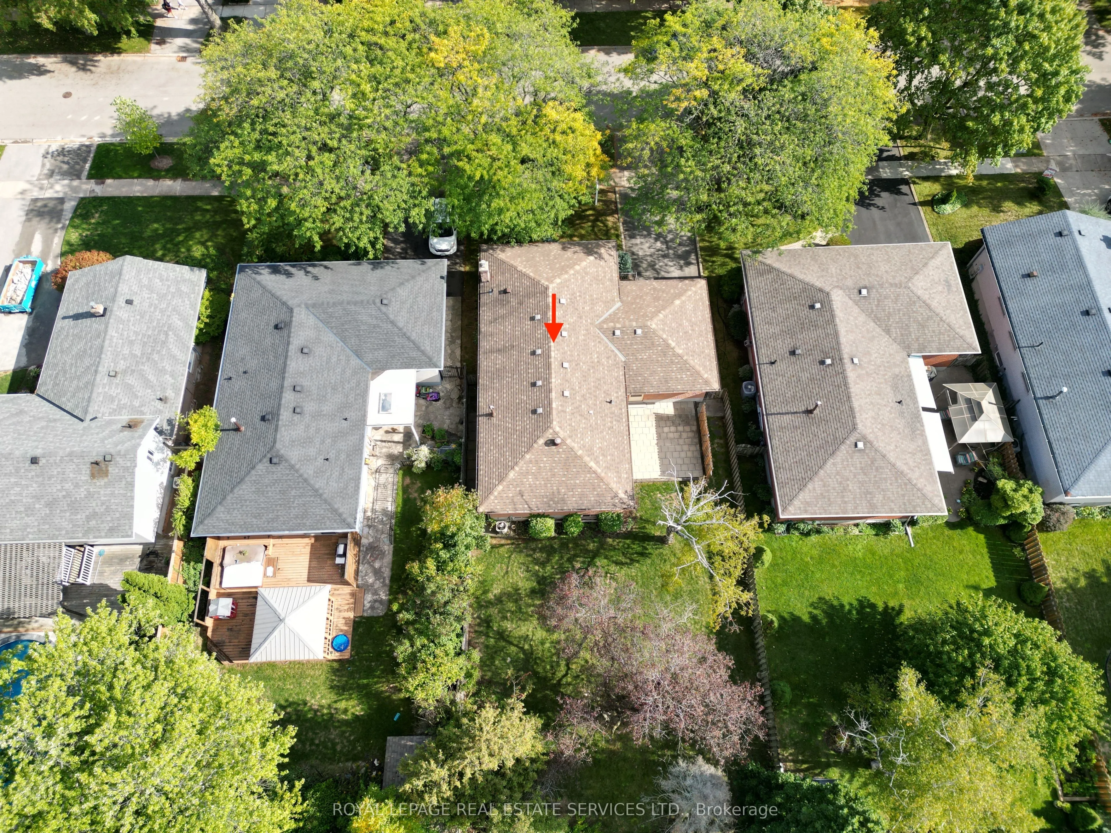 2277 Wyandotte Drive