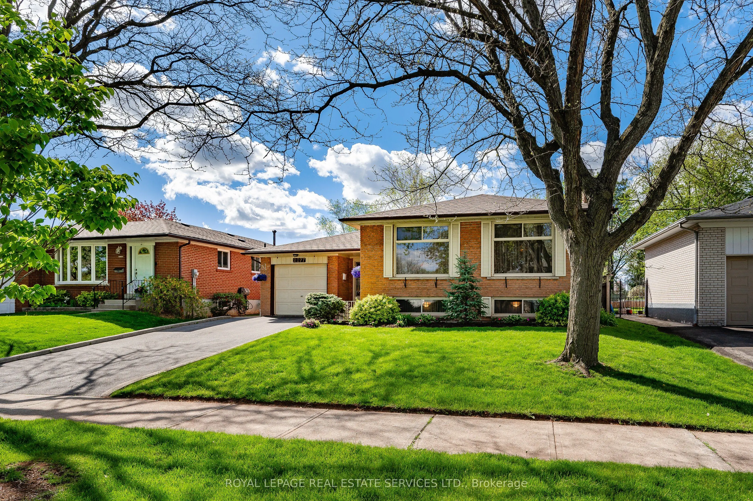 2277 Wyandotte Drive
