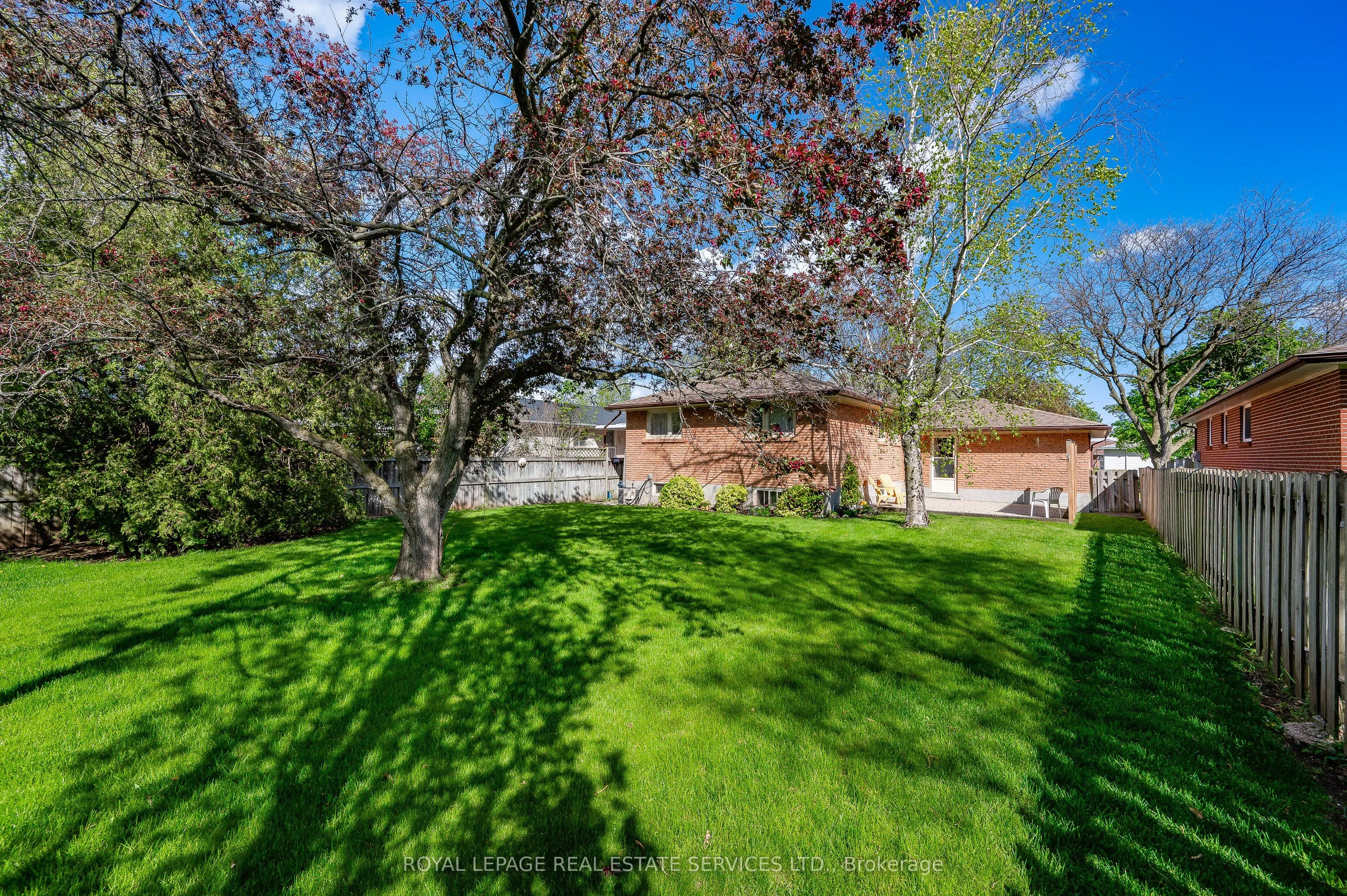 2277 Wyandotte Drive