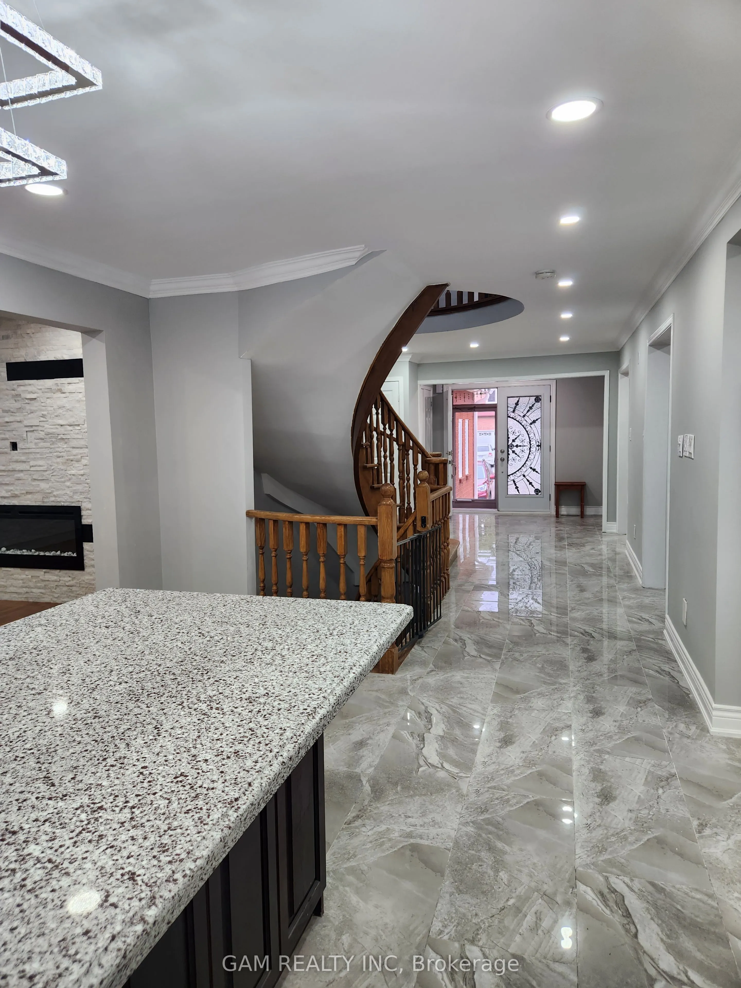 1721 Village View Place, #( Main)