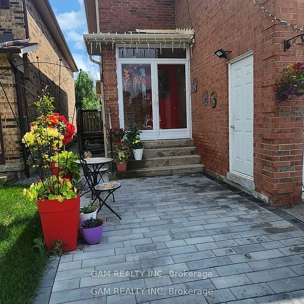 58 Ebby Avenue, #Lower level