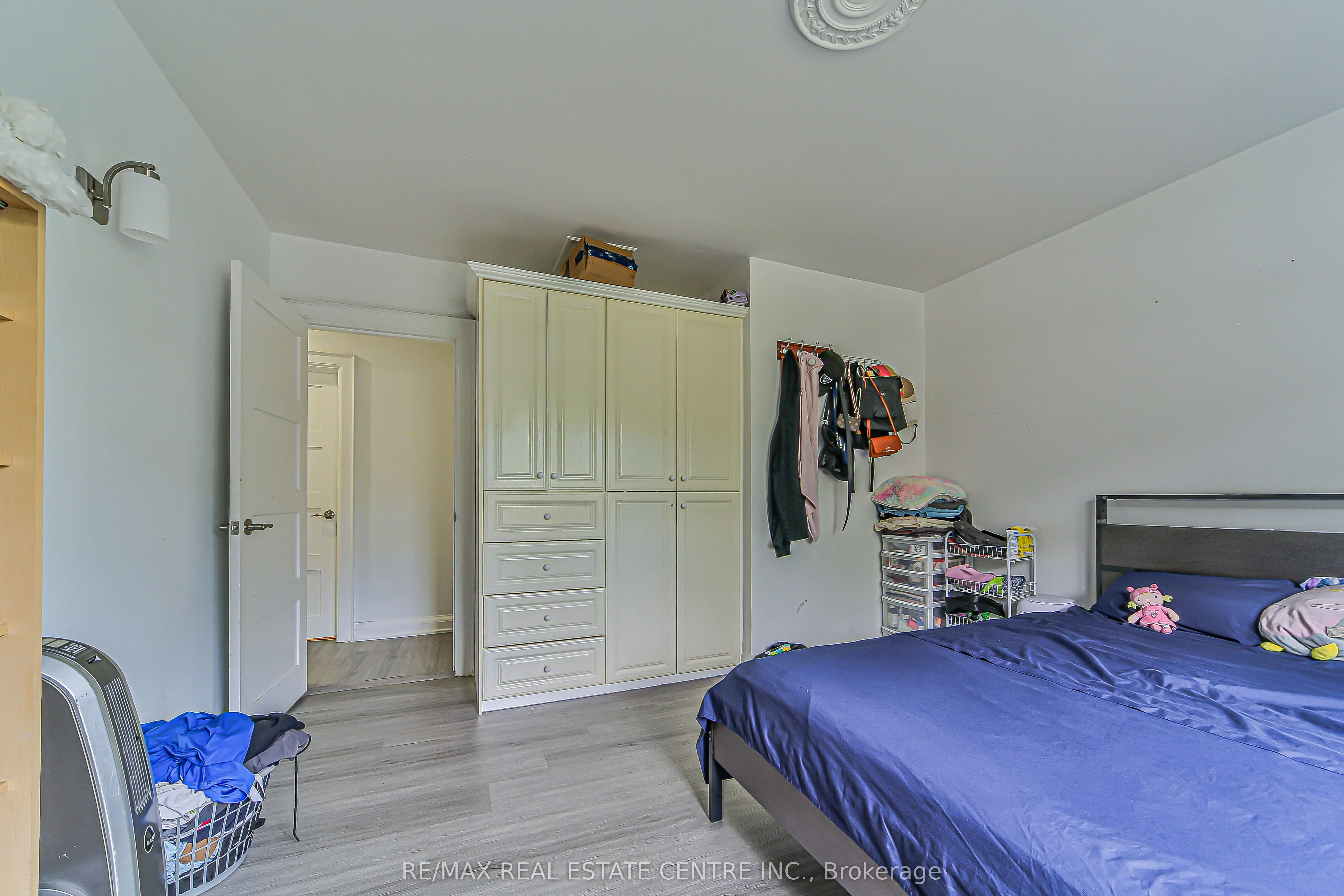 1292 Crossfield Bend
