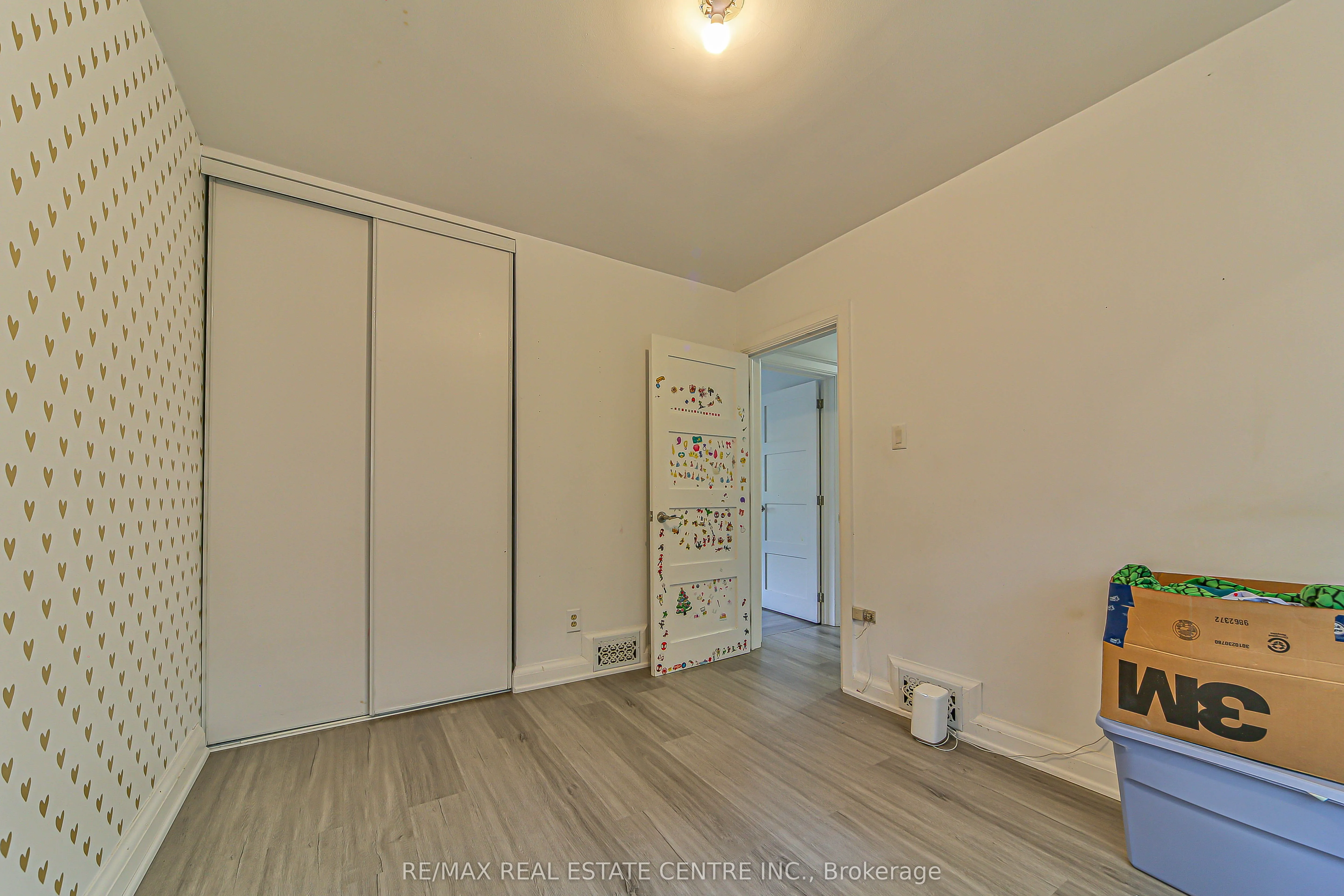 1292 Crossfield Bend