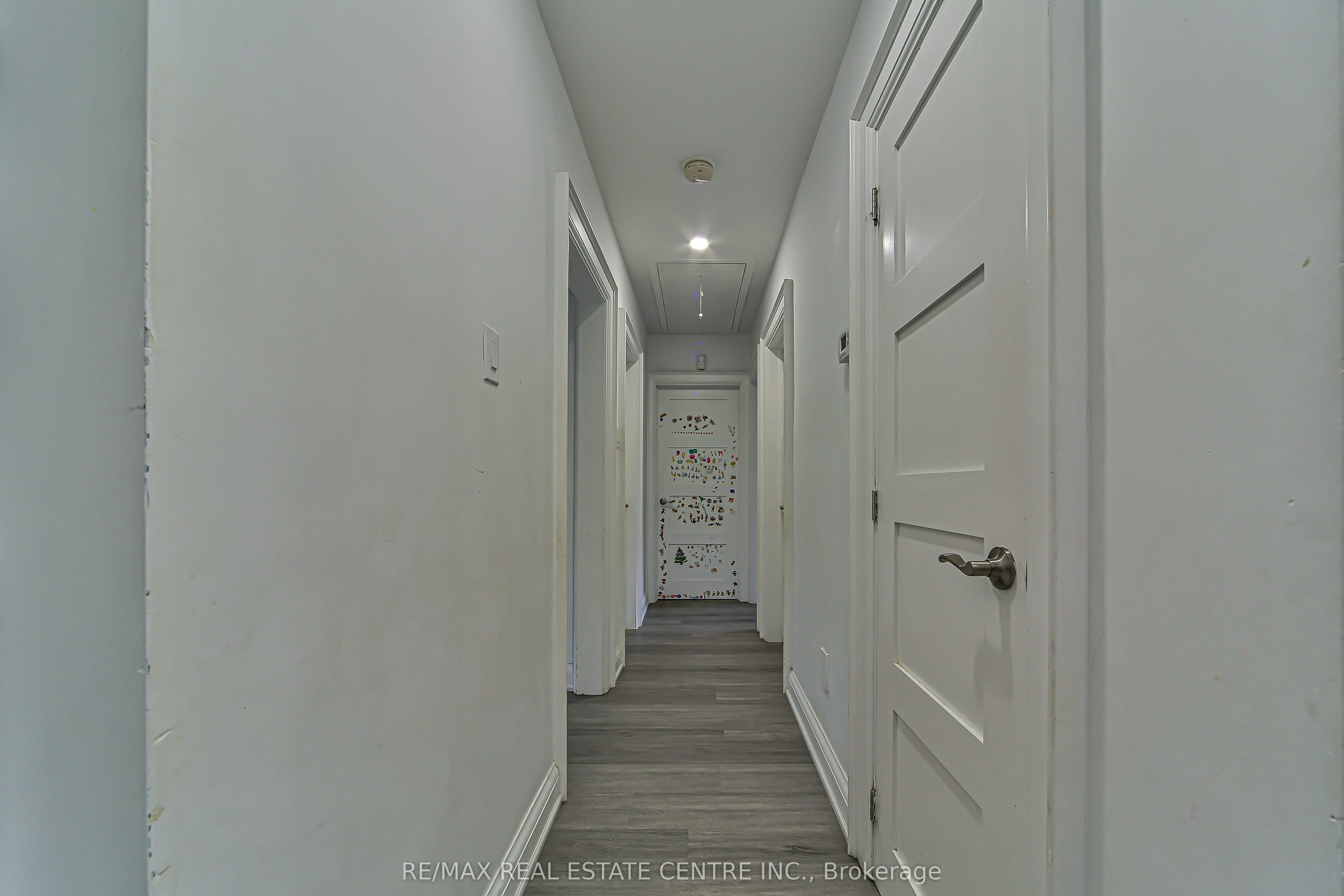 1292 Crossfield Bend