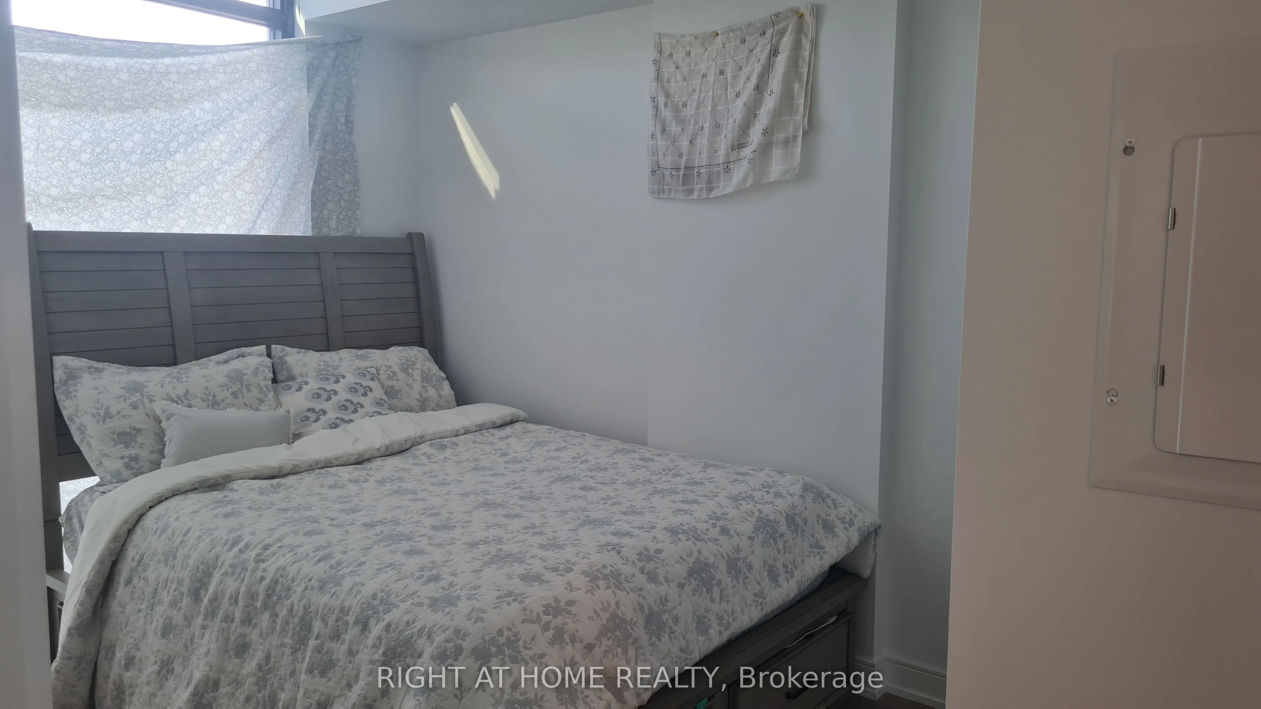 3009 Novar Road, #430