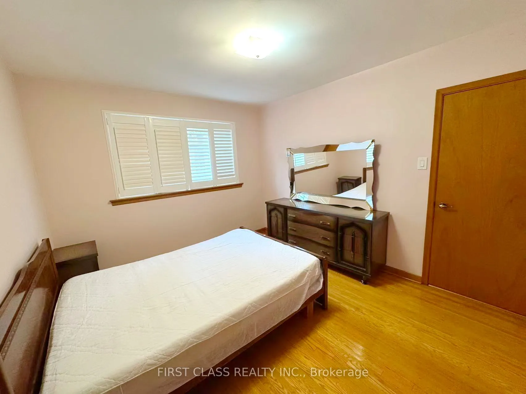 3277 CARDROSS Road, #Basement Unit