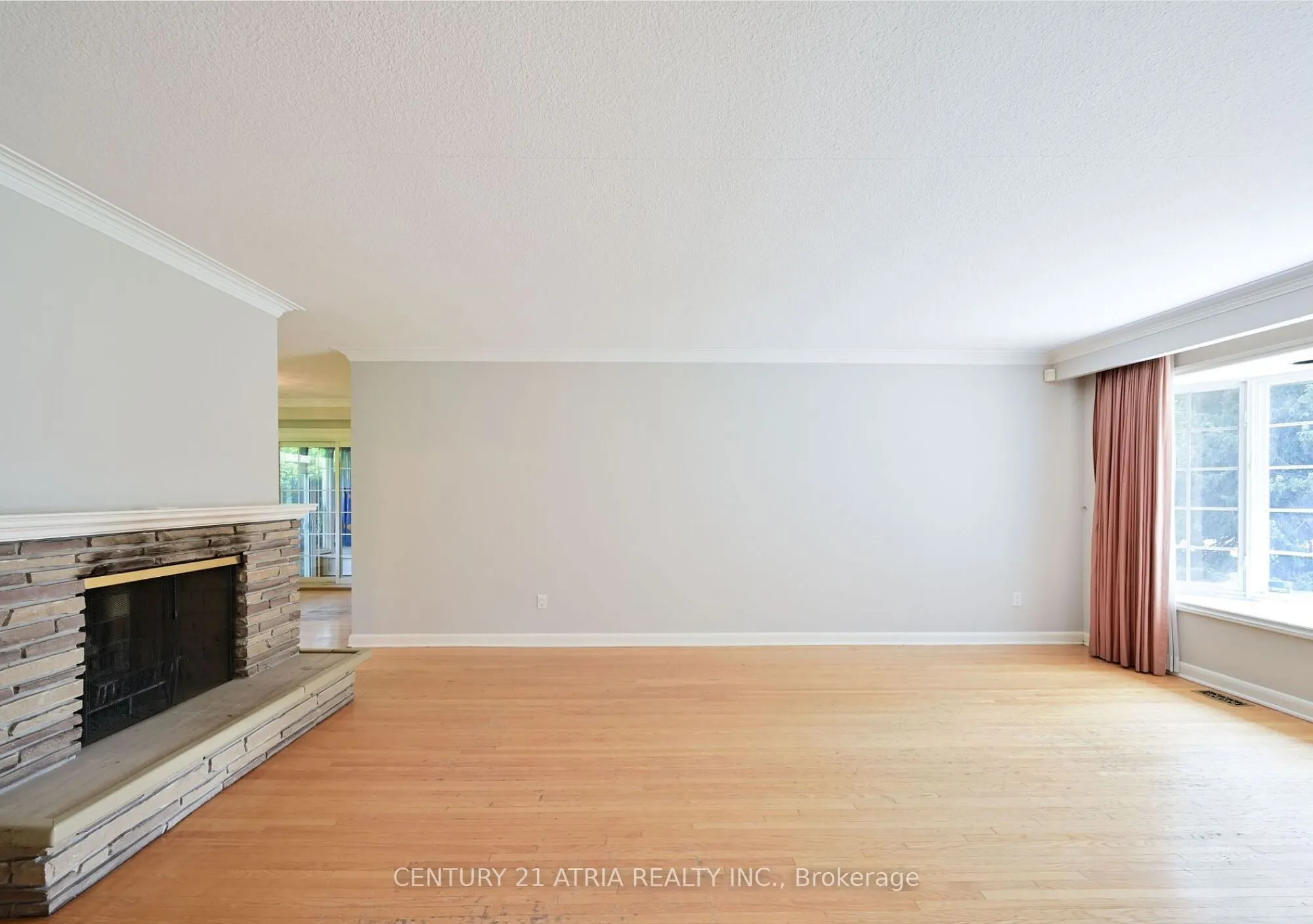1441 Clarkson Road N, #Upper Level