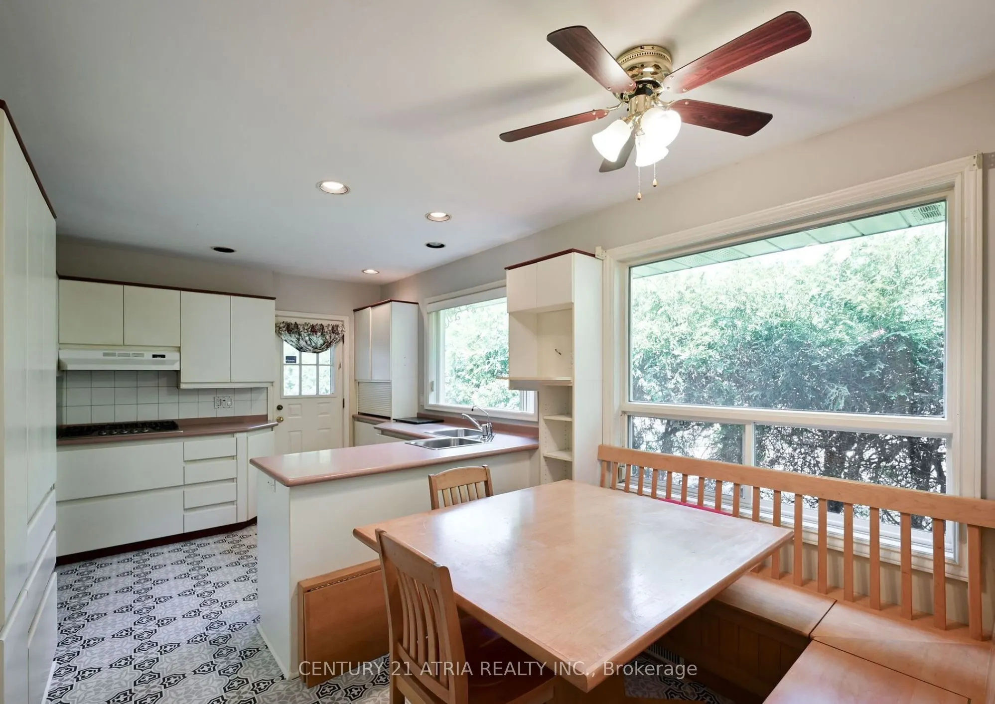 1441 Clarkson Road N, #Upper Level