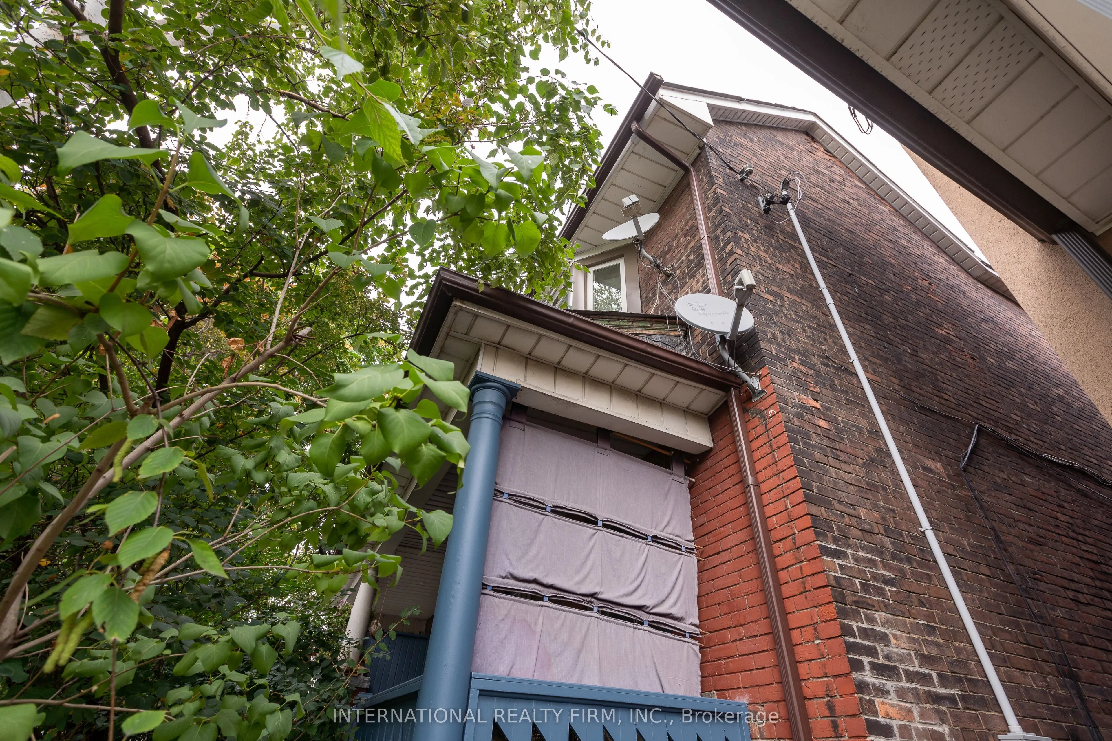 1273 Lansdowne Avenue