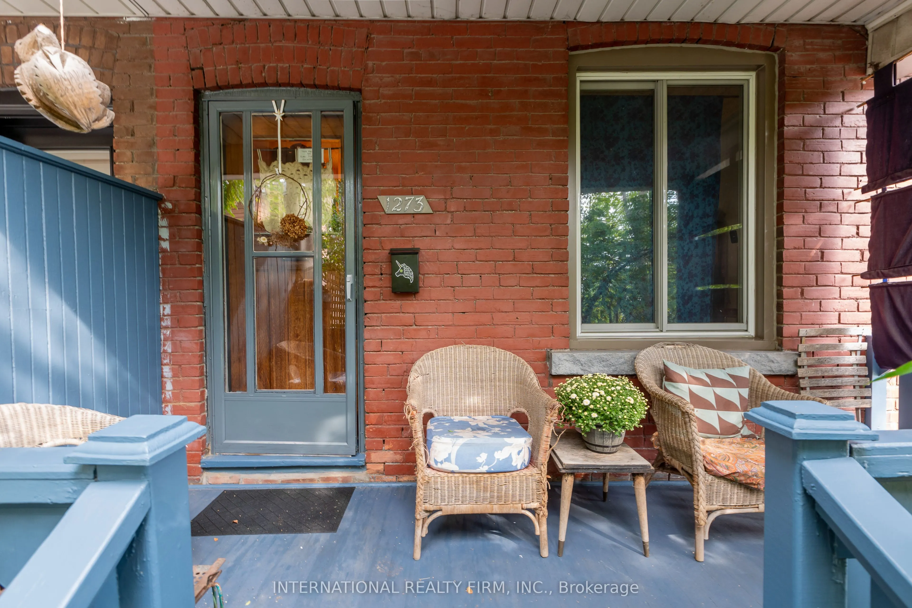 1273 Lansdowne Avenue