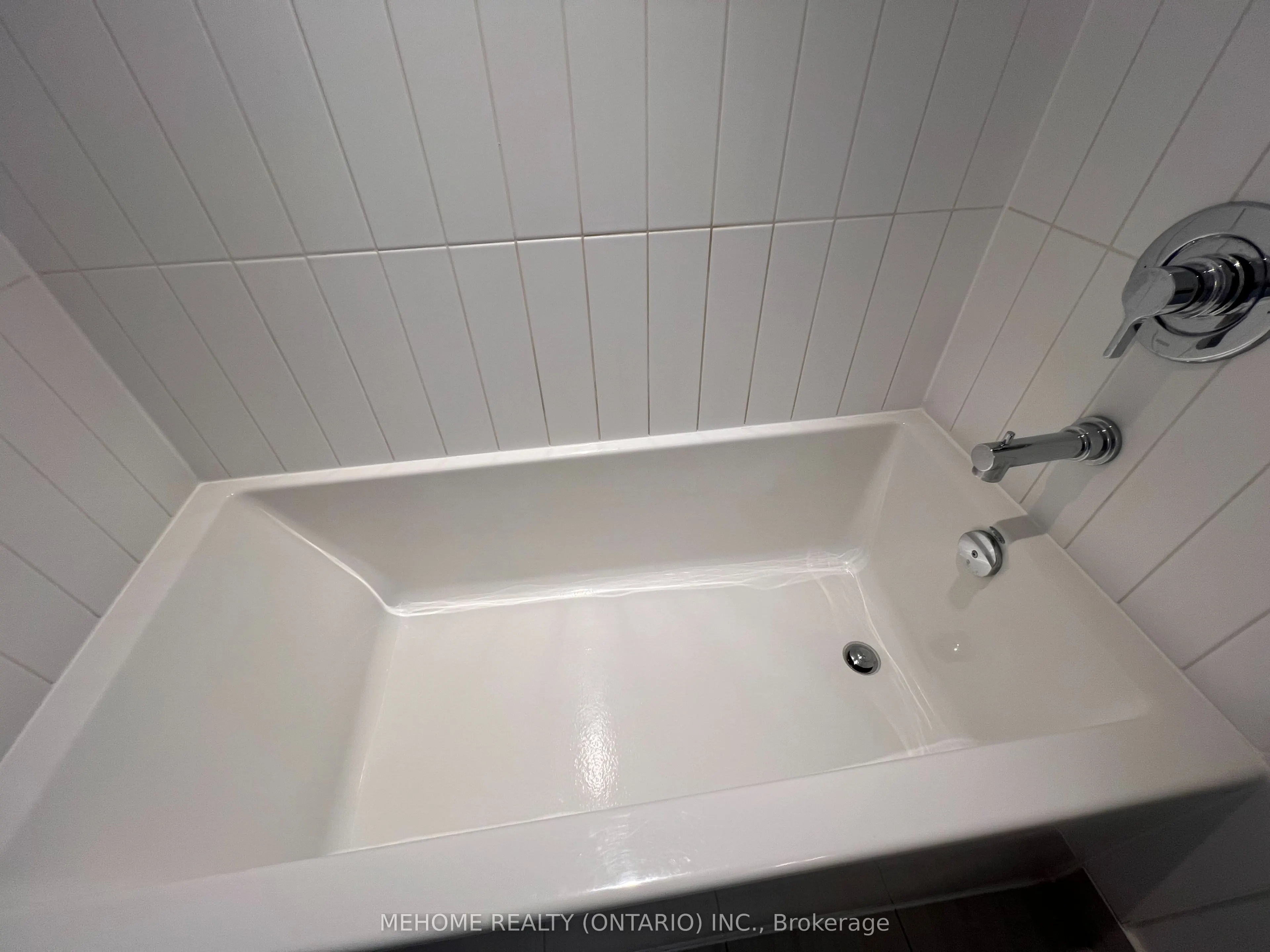 251 Manitoba Street, #2410
