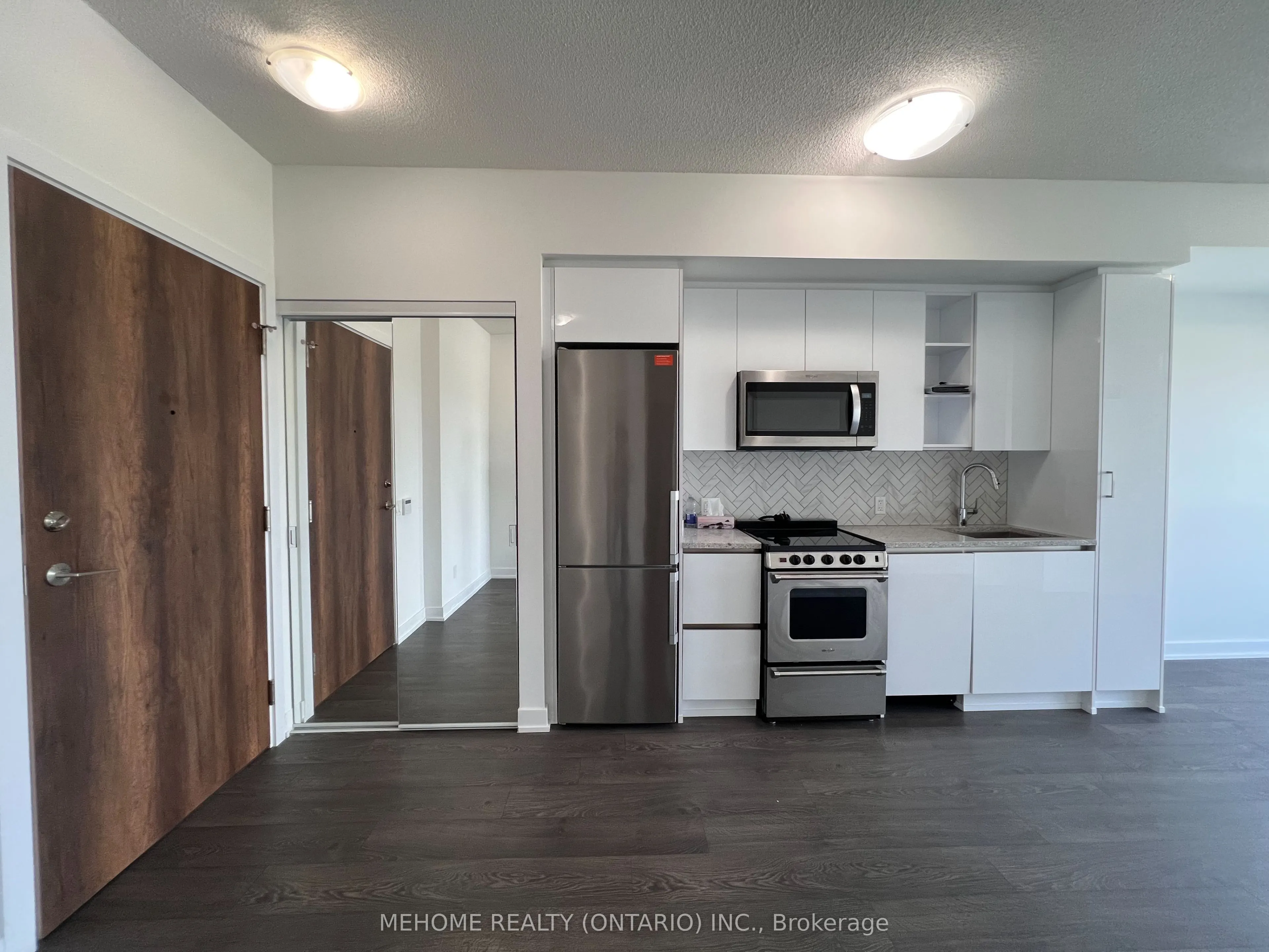 251 Manitoba Street, #2410