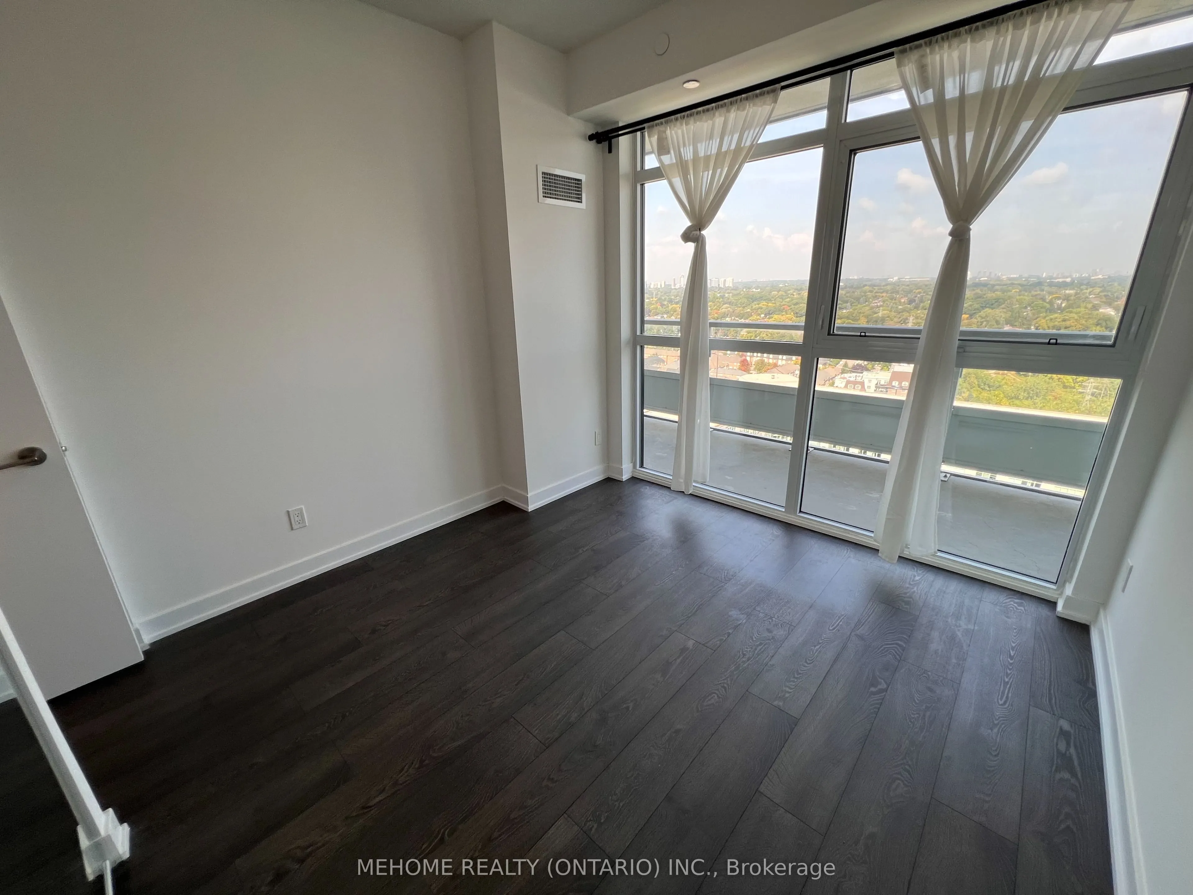 251 Manitoba Street, #2410