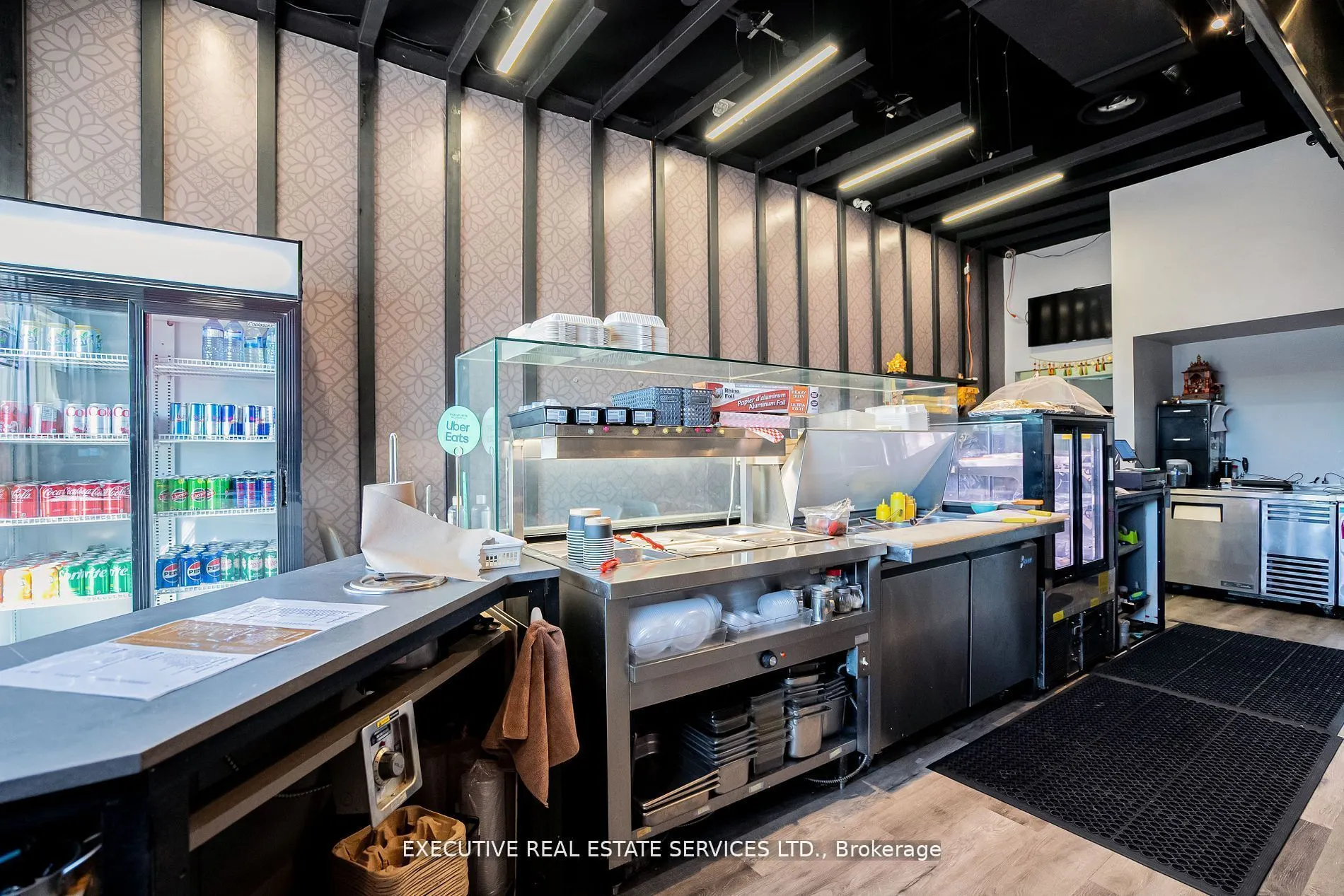 478 Dundas Street W, #7
