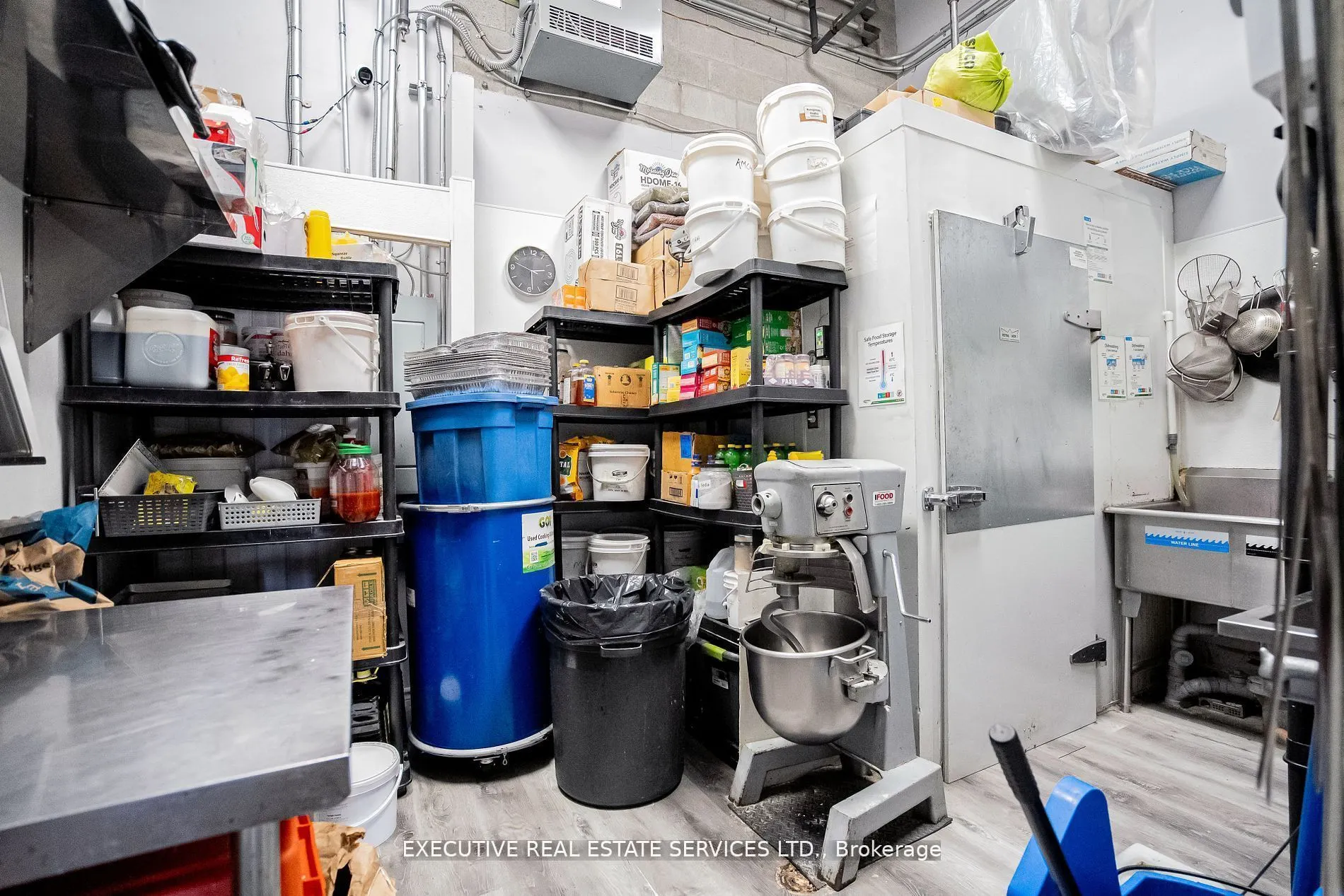 478 Dundas Street W, #7