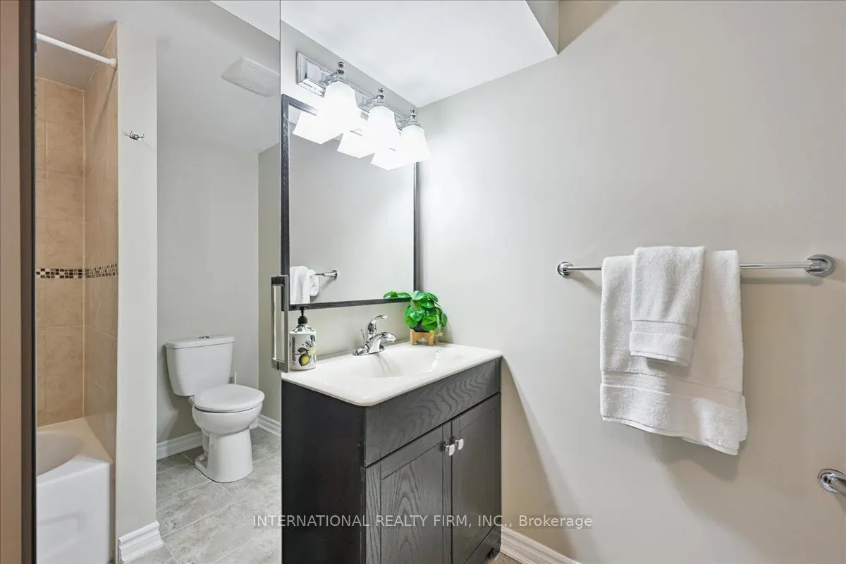 1489 Heritage Way, #32