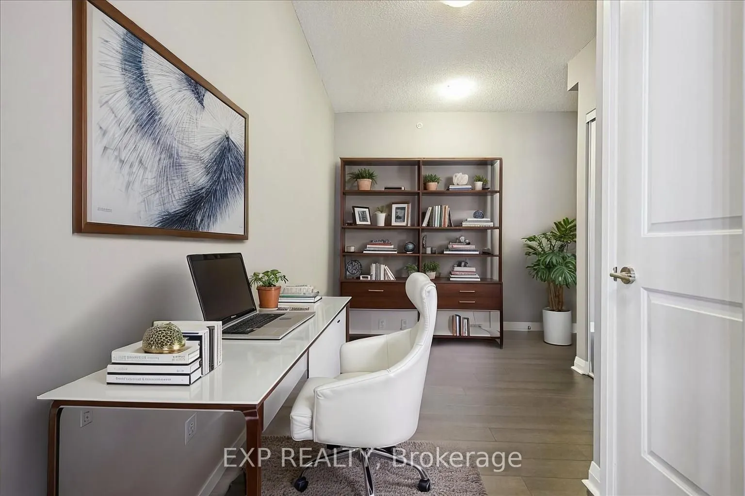 5033 Four Springs Avenue, #1117