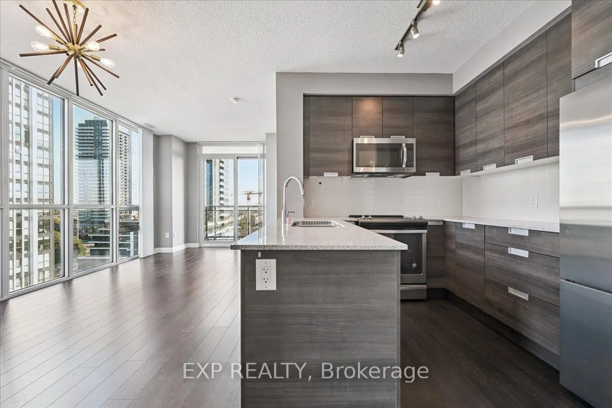 5033 Four Springs Avenue, #1117