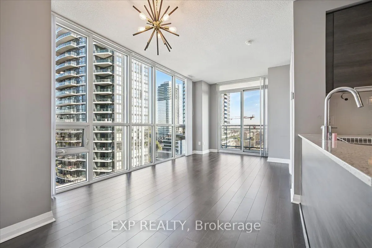 5033 Four Springs Avenue, #1117
