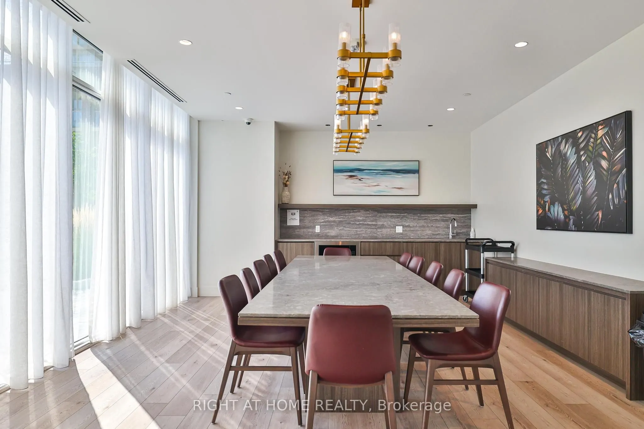1787 St Clair Avenue, #720