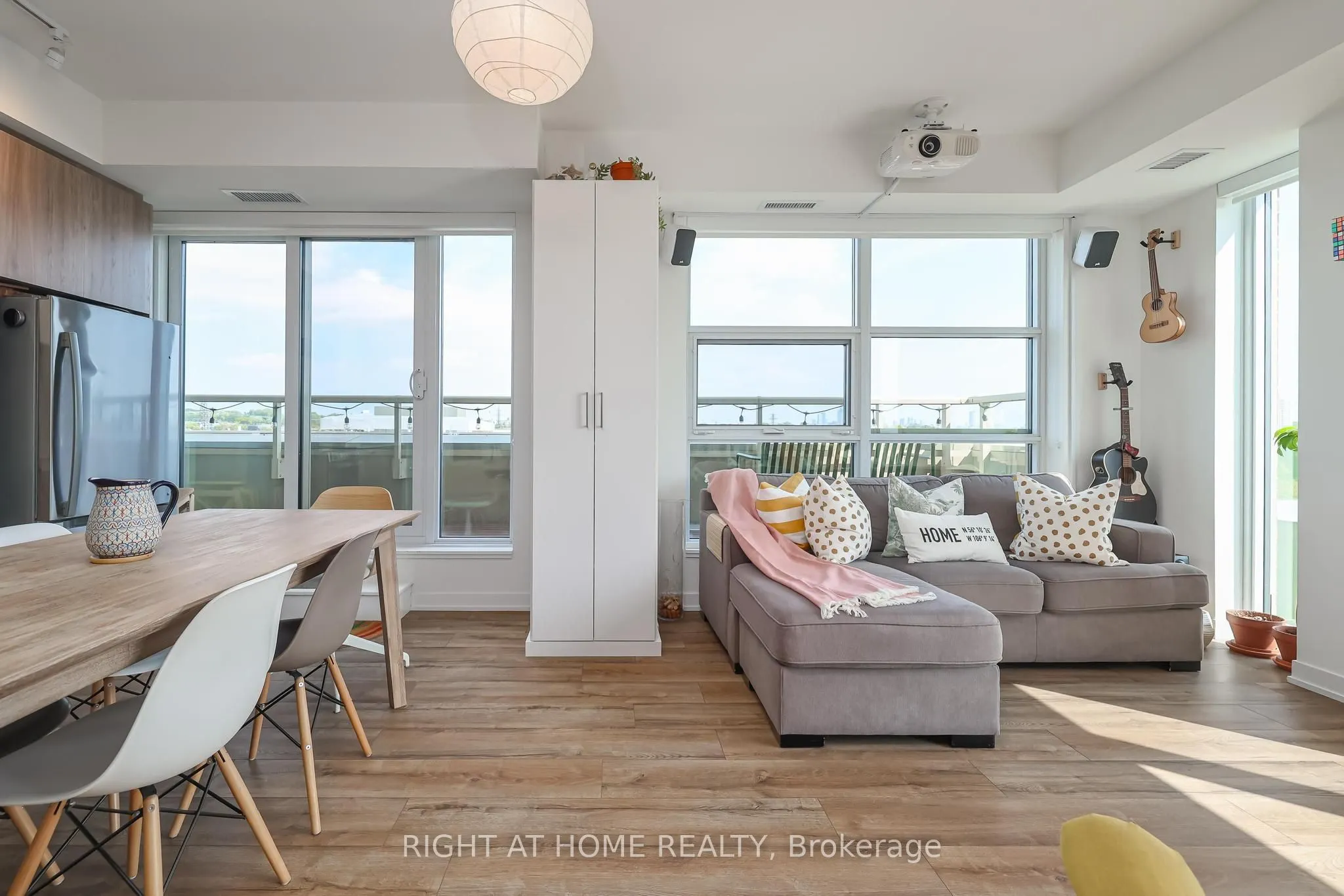 1787 St Clair Avenue, #720