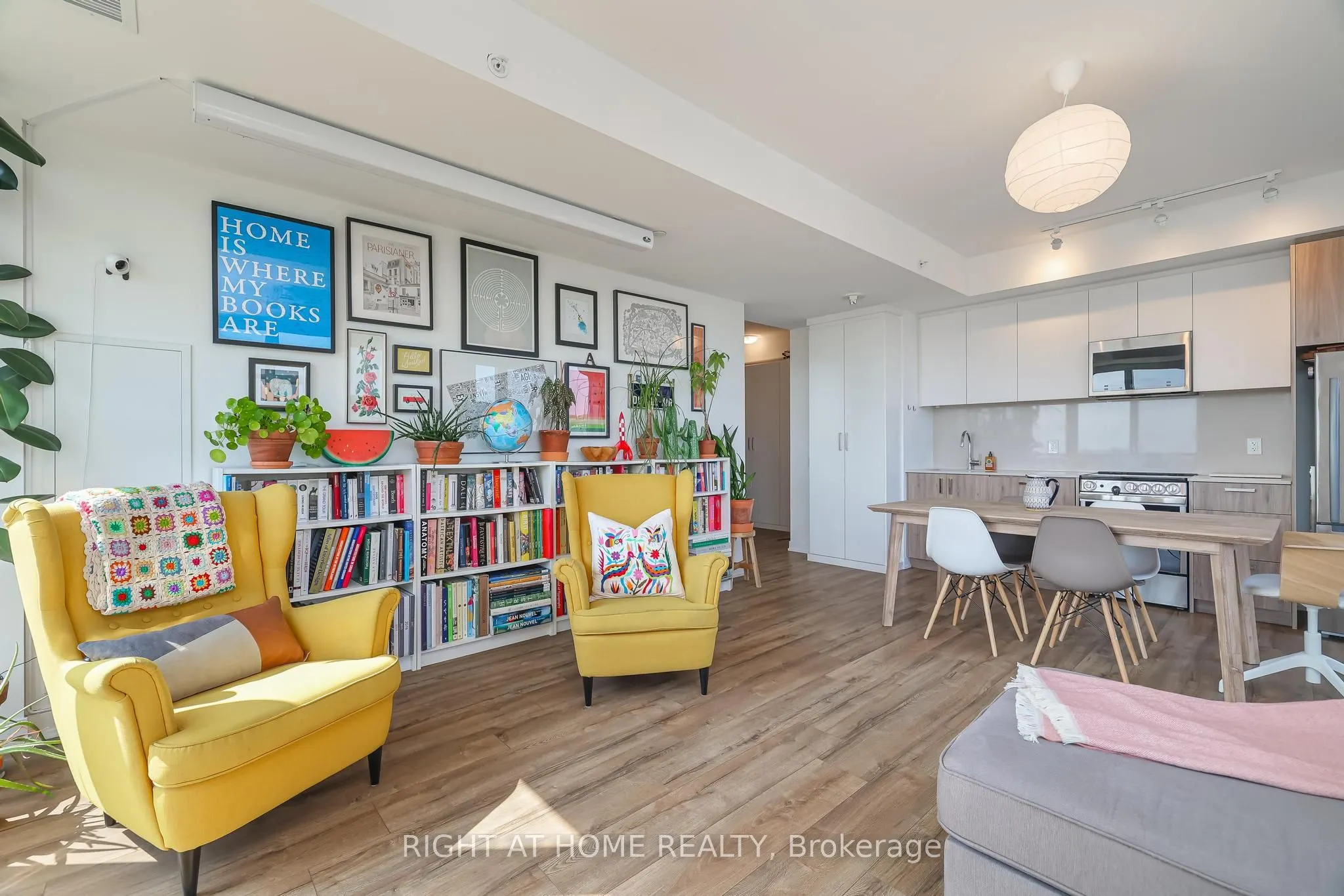1787 St Clair Avenue, #720