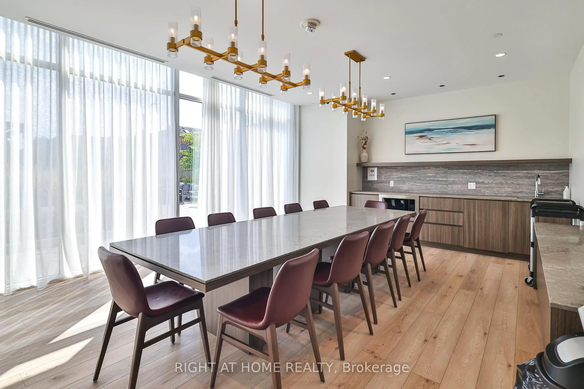 1787 St Clair Avenue, #720