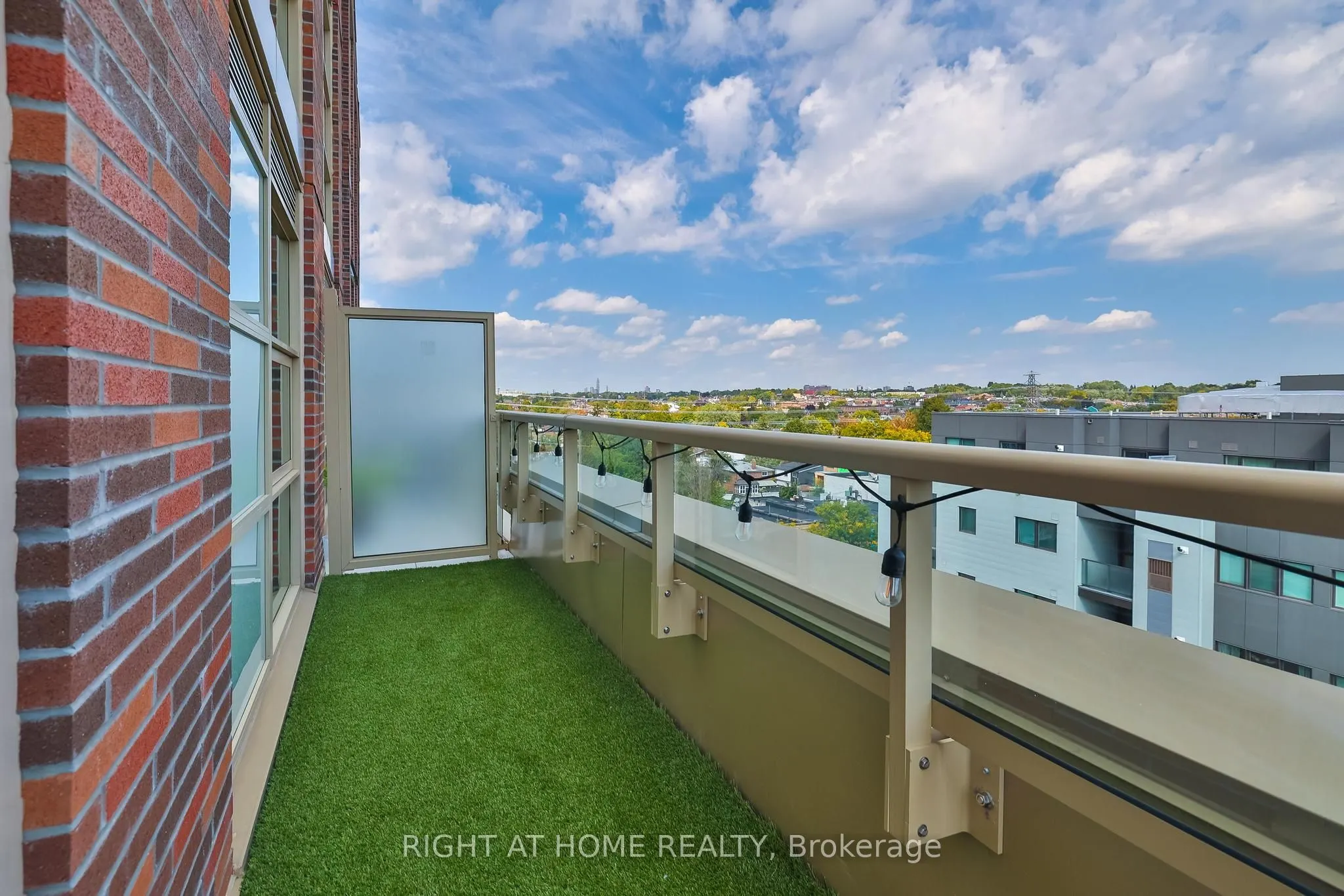 1787 St Clair Avenue, #720