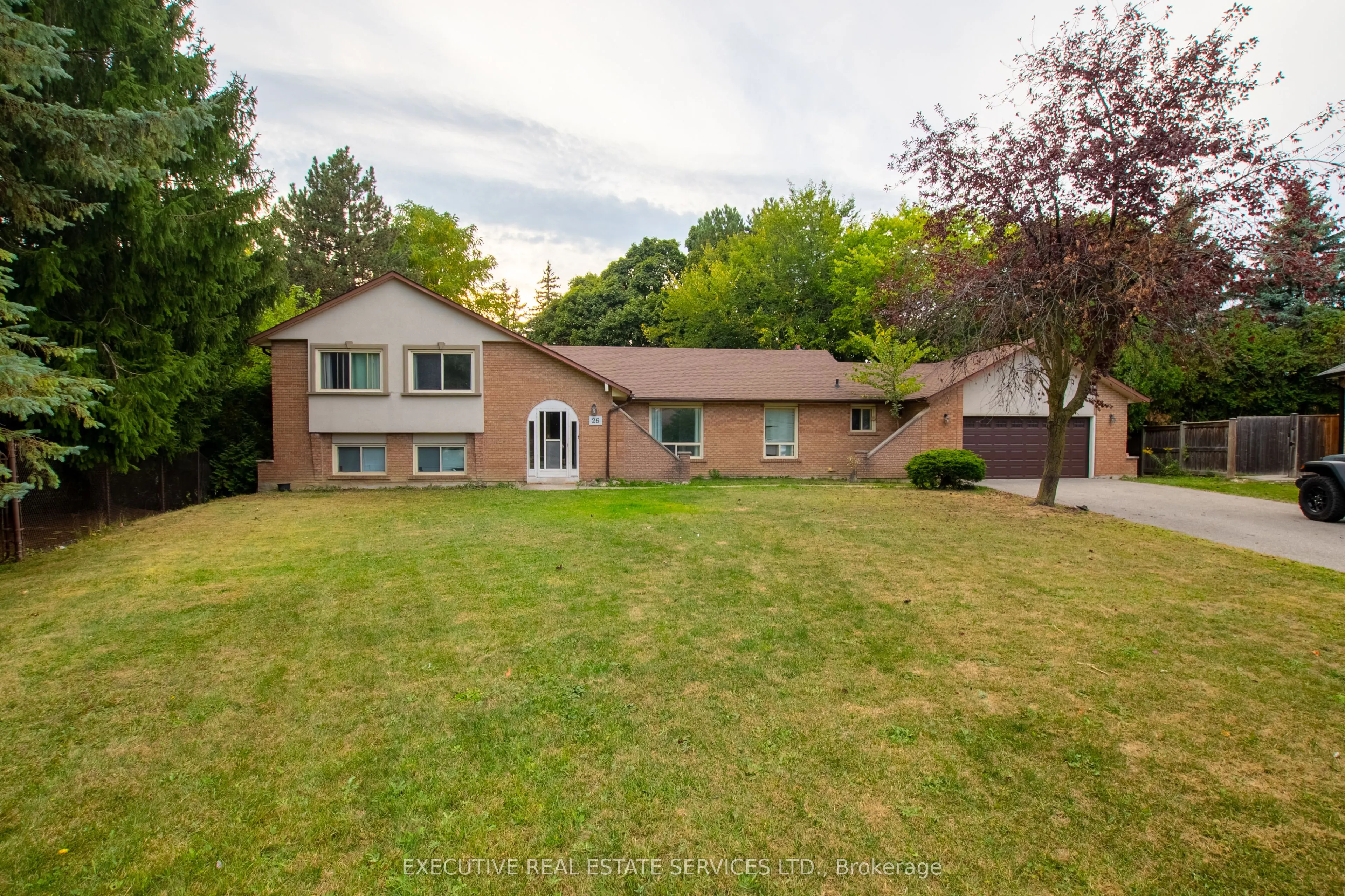 26 Wadsworth Circle