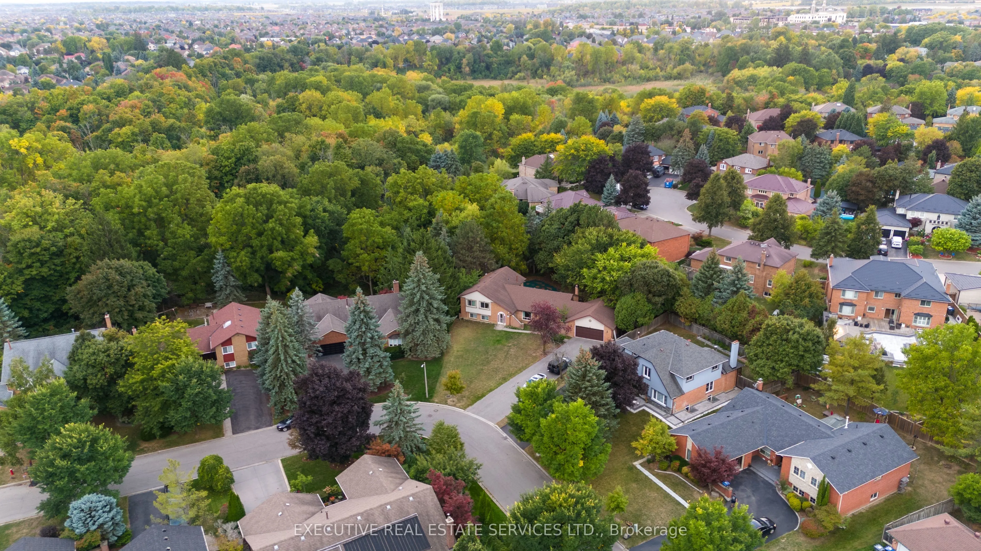 26 Wadsworth Circle