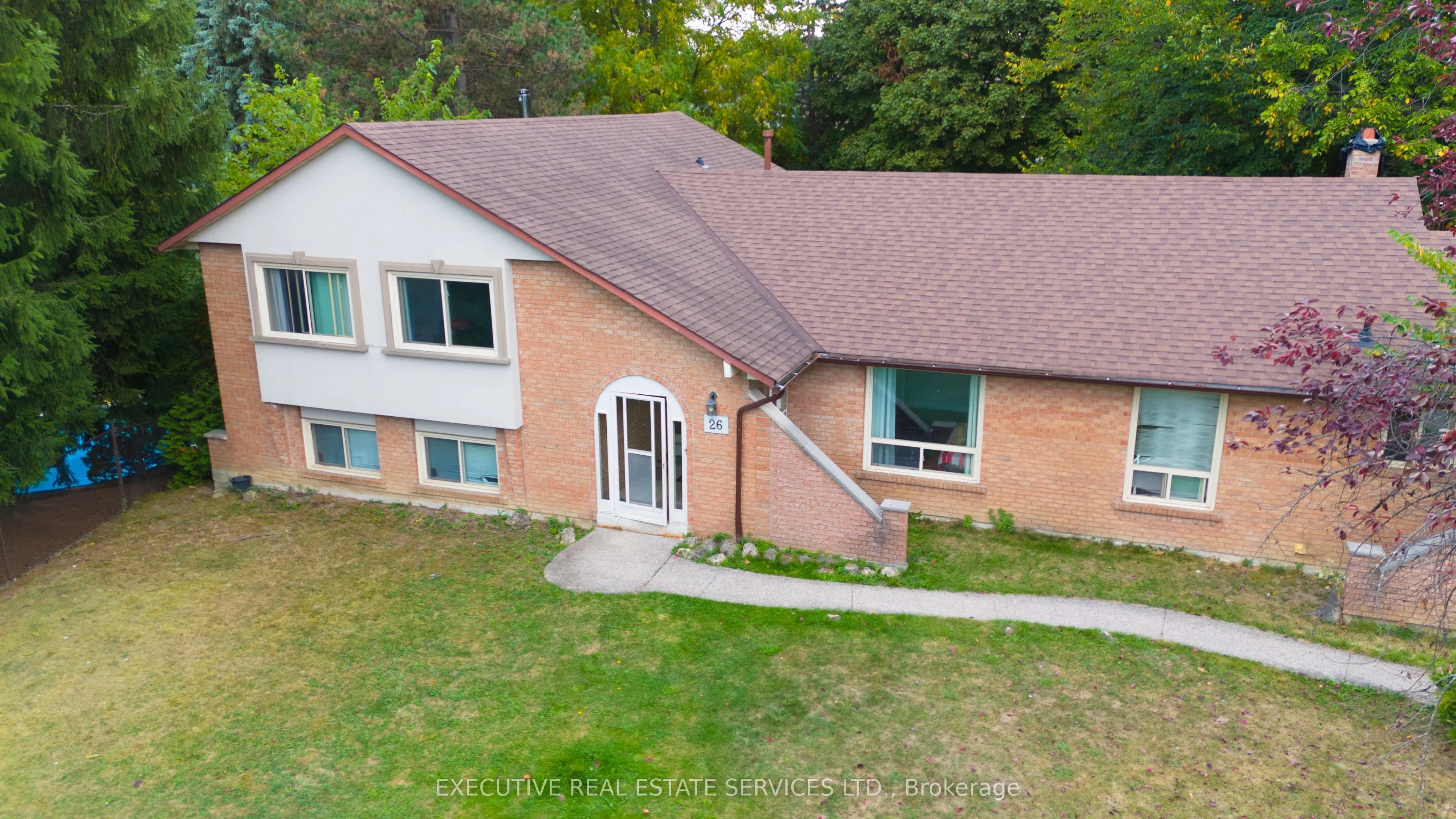 26 Wadsworth Circle