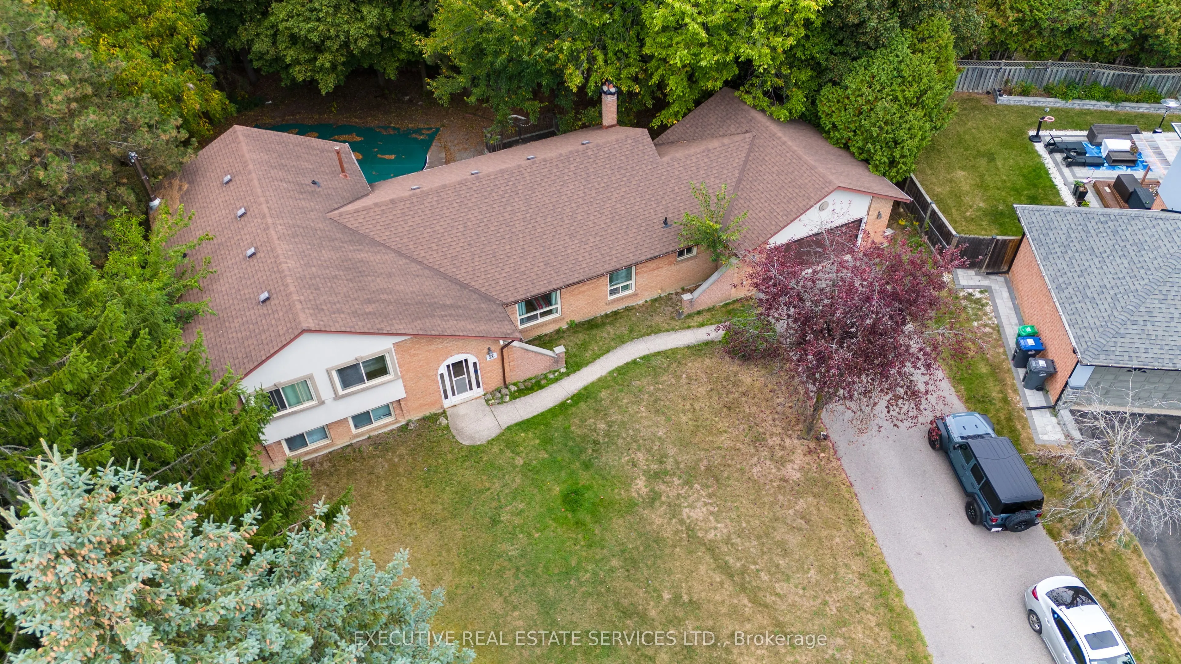 26 Wadsworth Circle