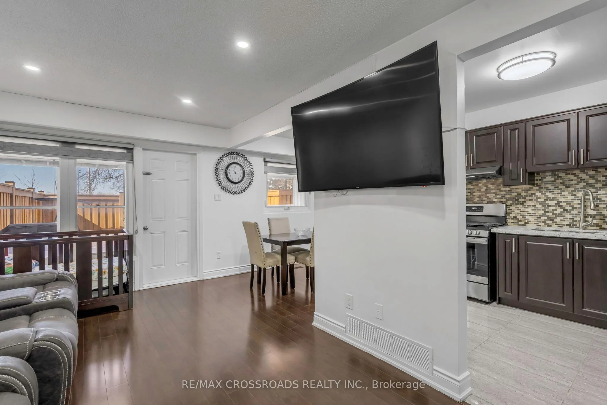 7450 Darcel Avenue, #12