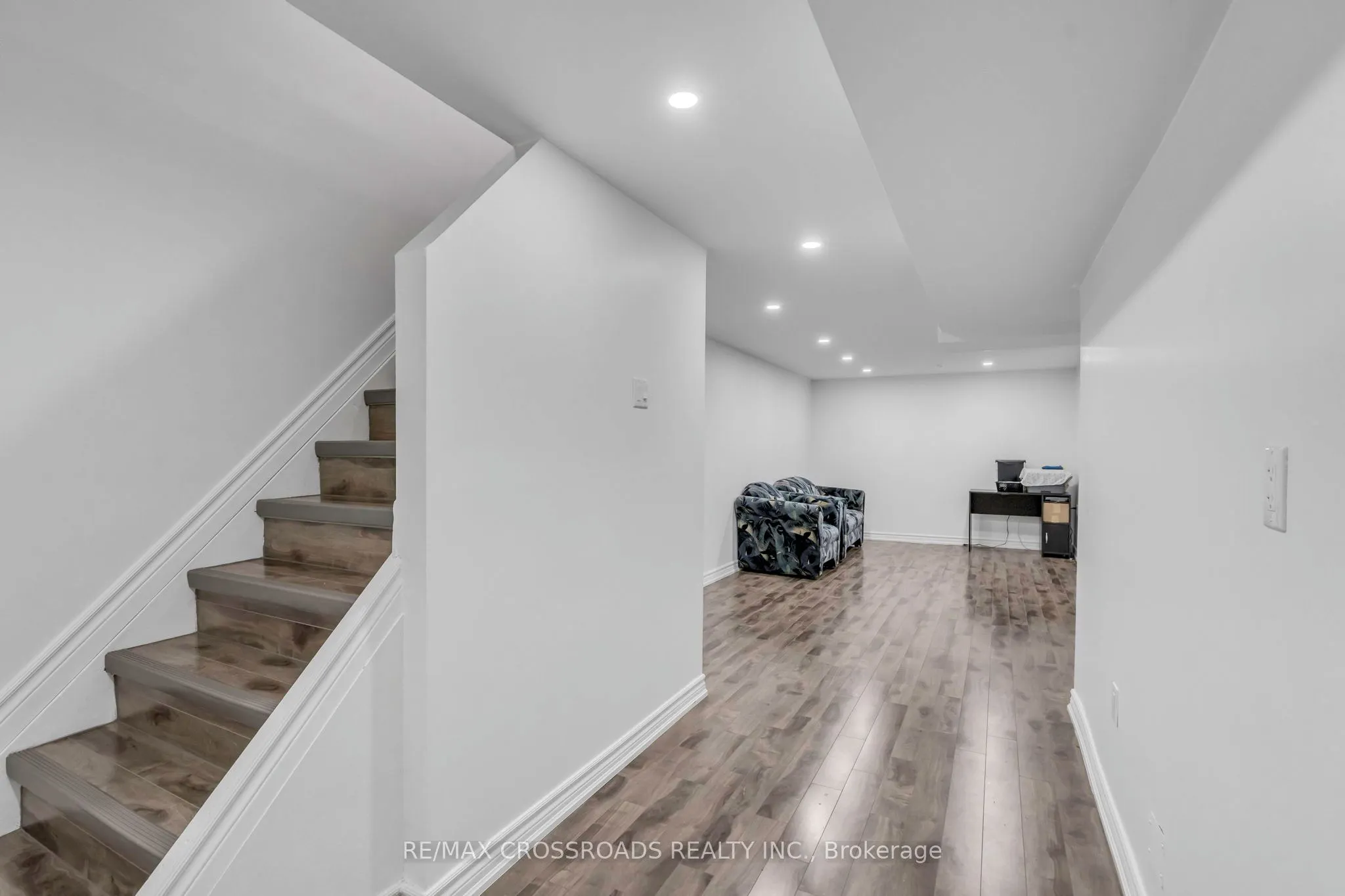 7450 Darcel Avenue, #12