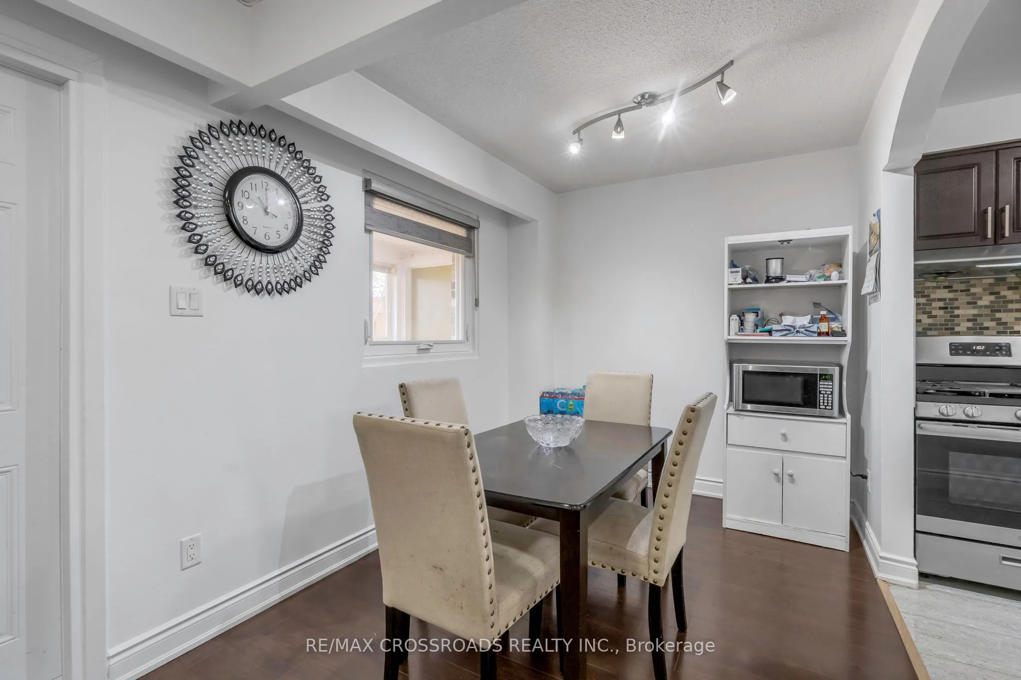 7450 Darcel Avenue, #12