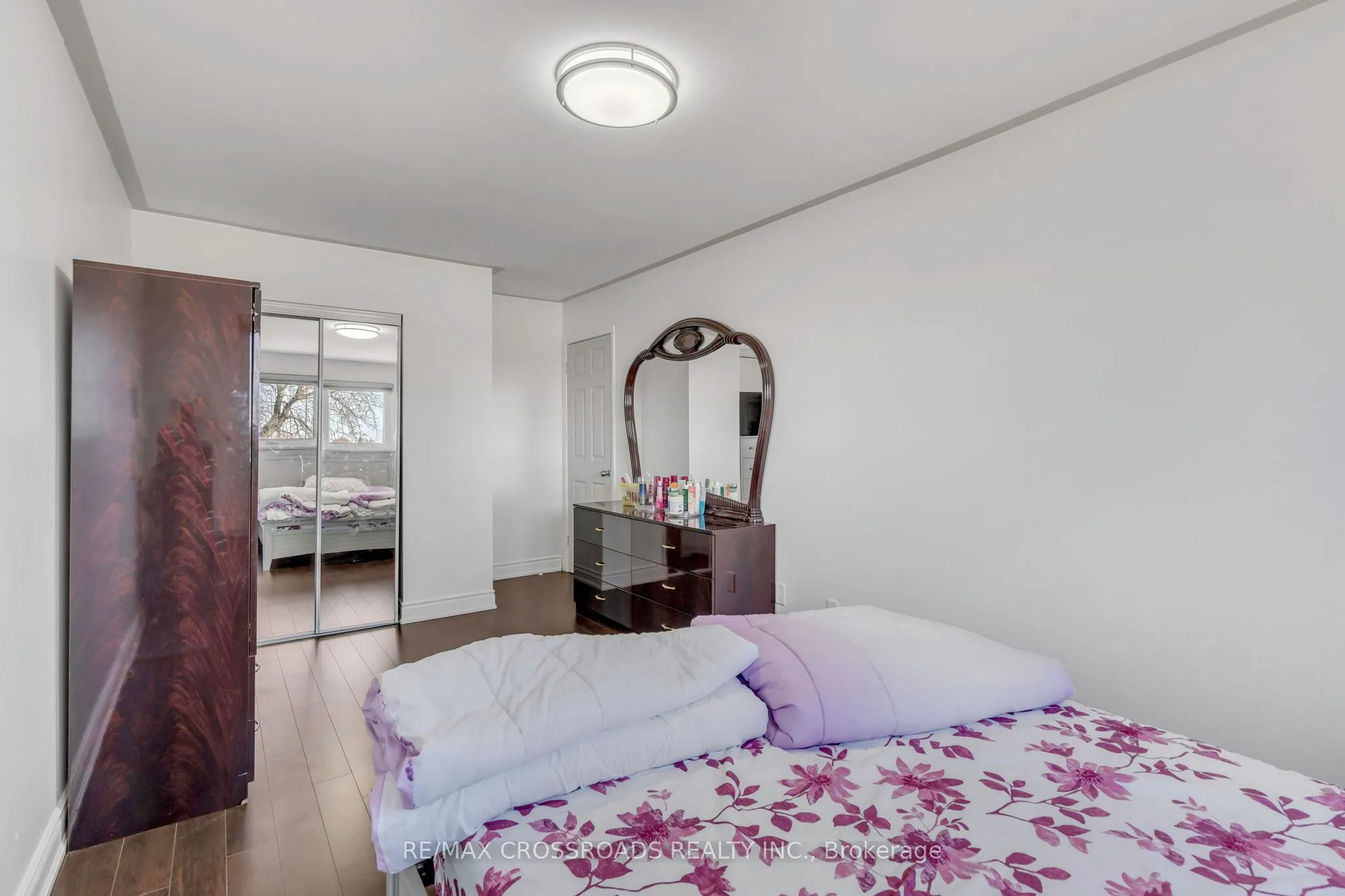 7450 Darcel Avenue, #12