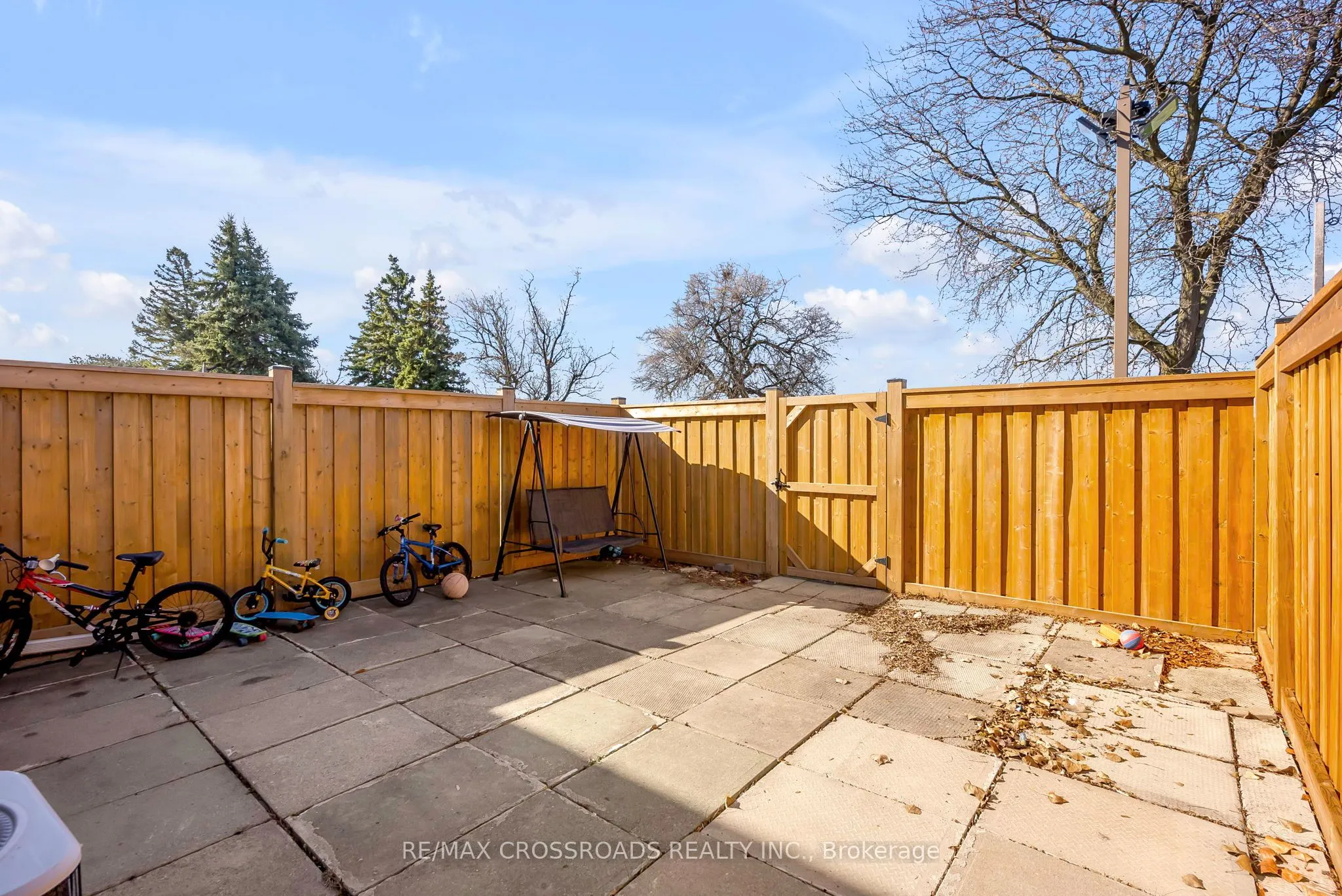 7450 Darcel Avenue, #12