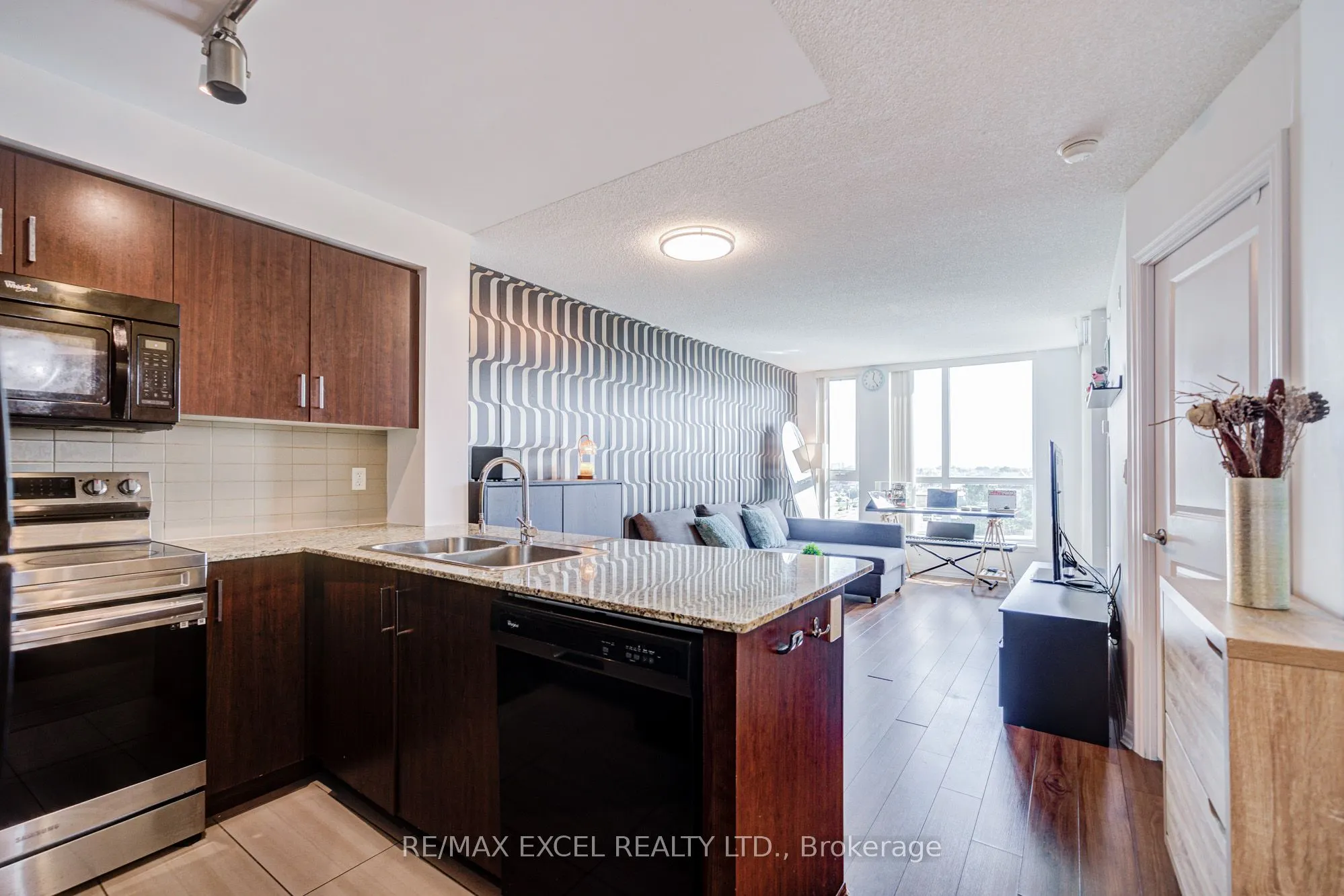 80 Esther Lorrie Drive, #617
