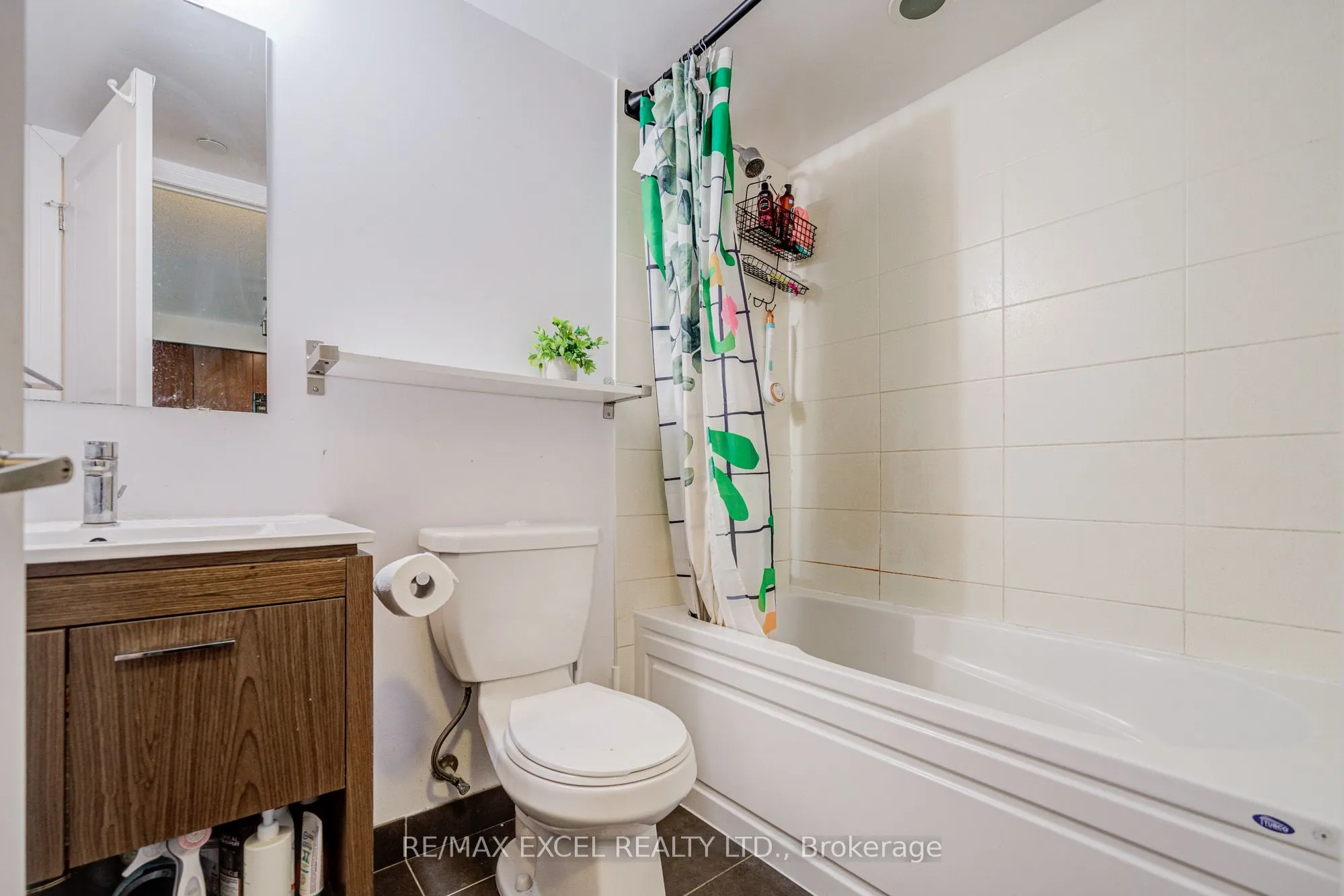 80 Esther Lorrie Drive, #617
