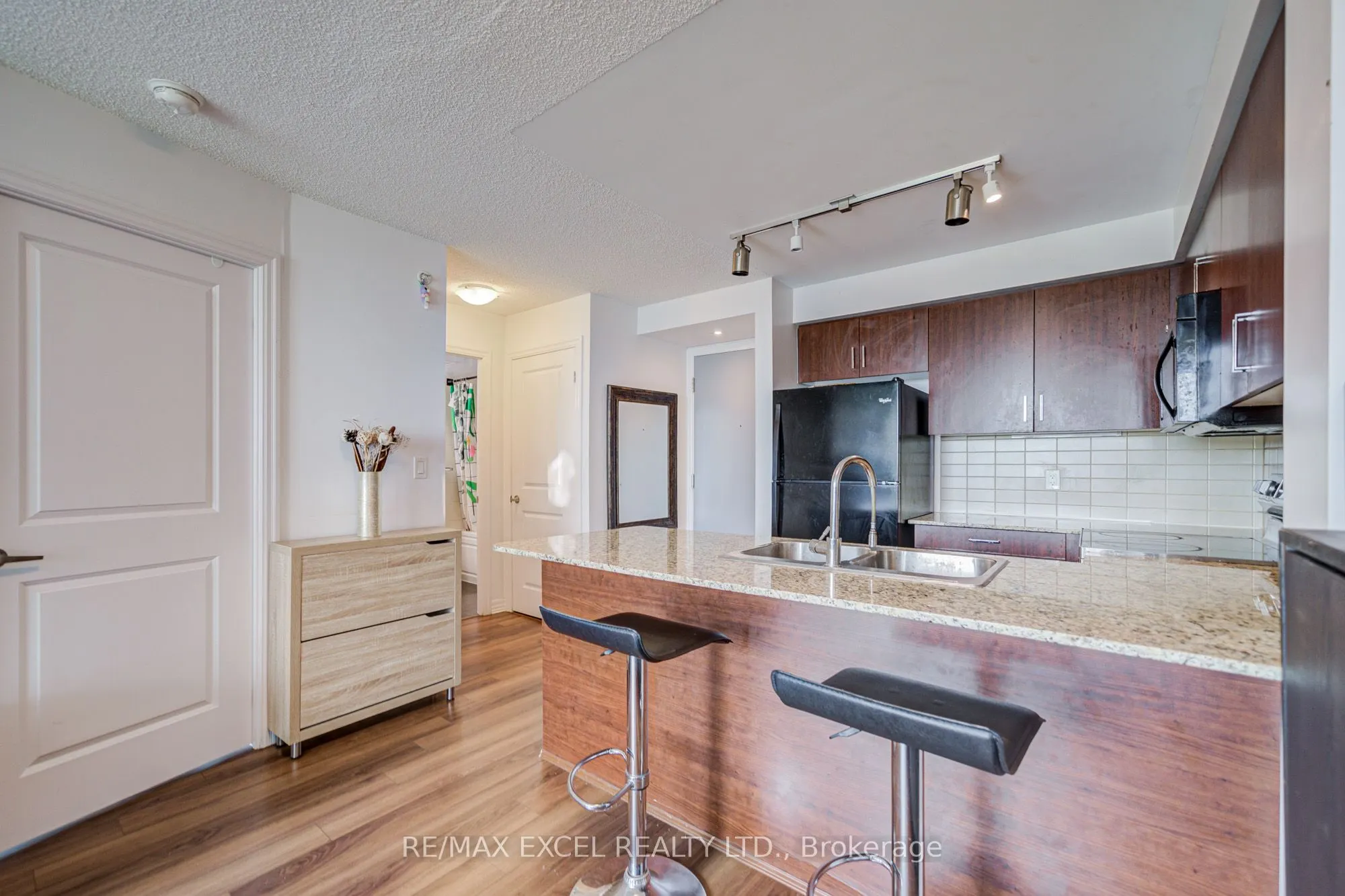 80 Esther Lorrie Drive, #617