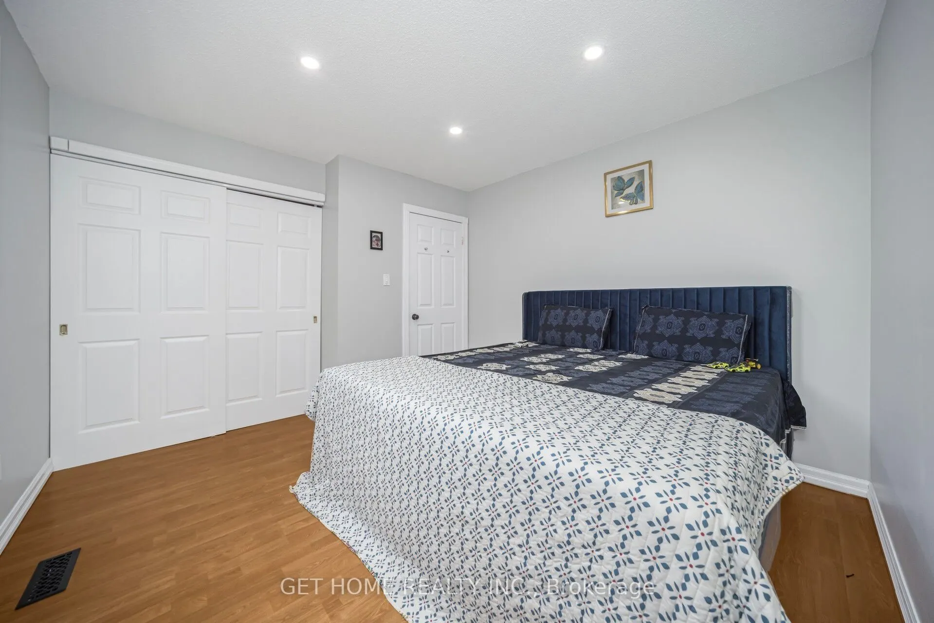 3162 Cantelon Crescent