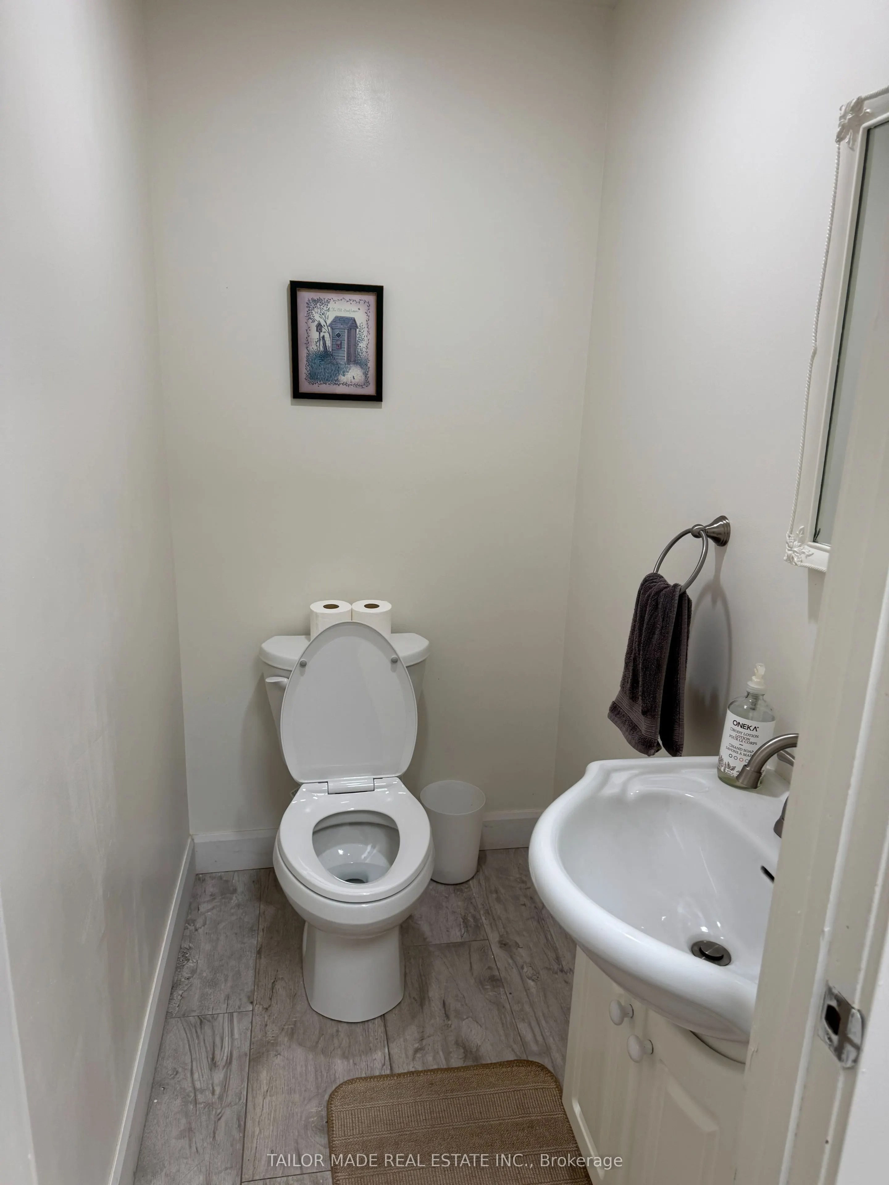 308B Queen Street S, #UNIT B