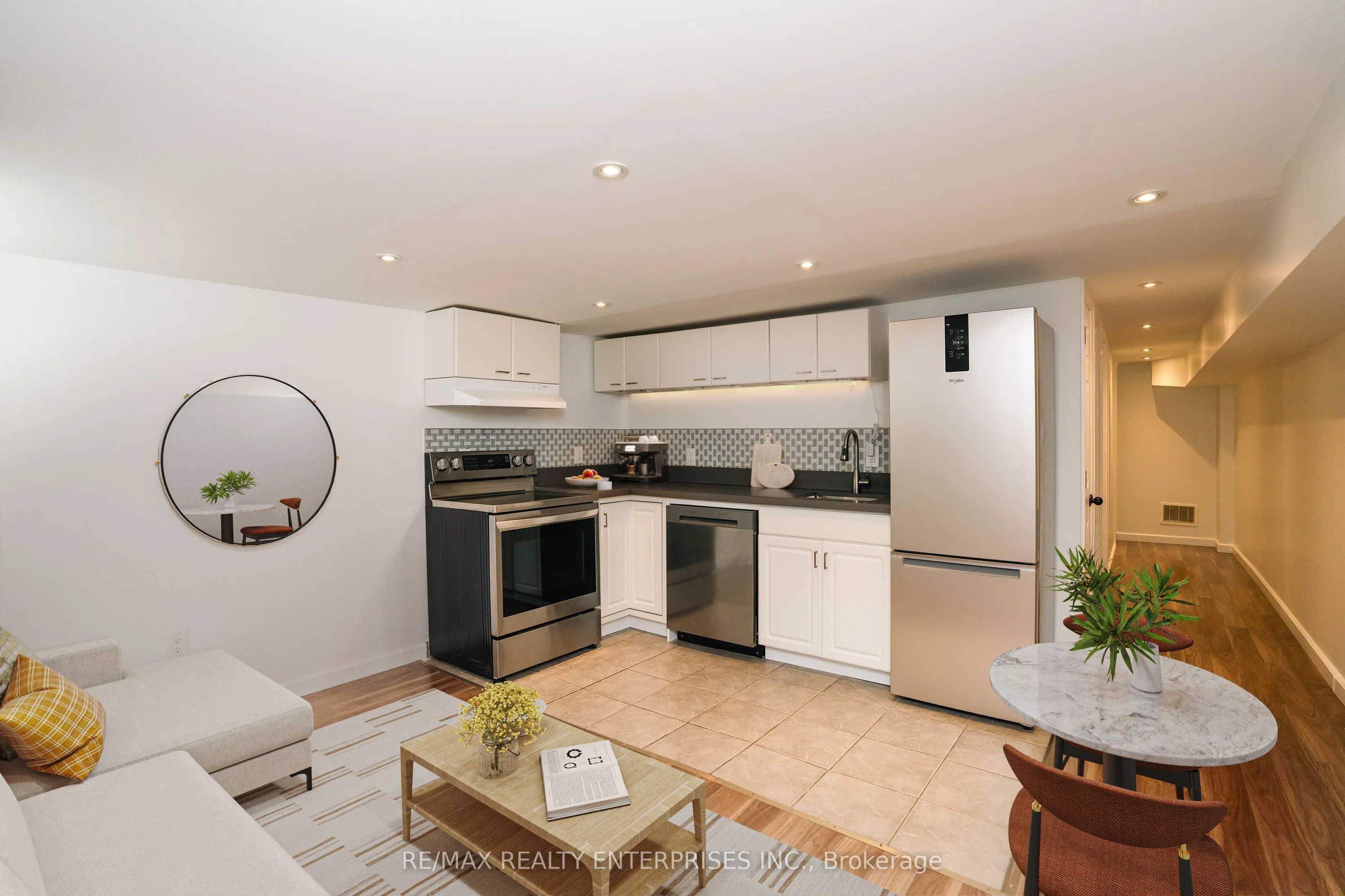 3 Glen Gordon Road, #Lower