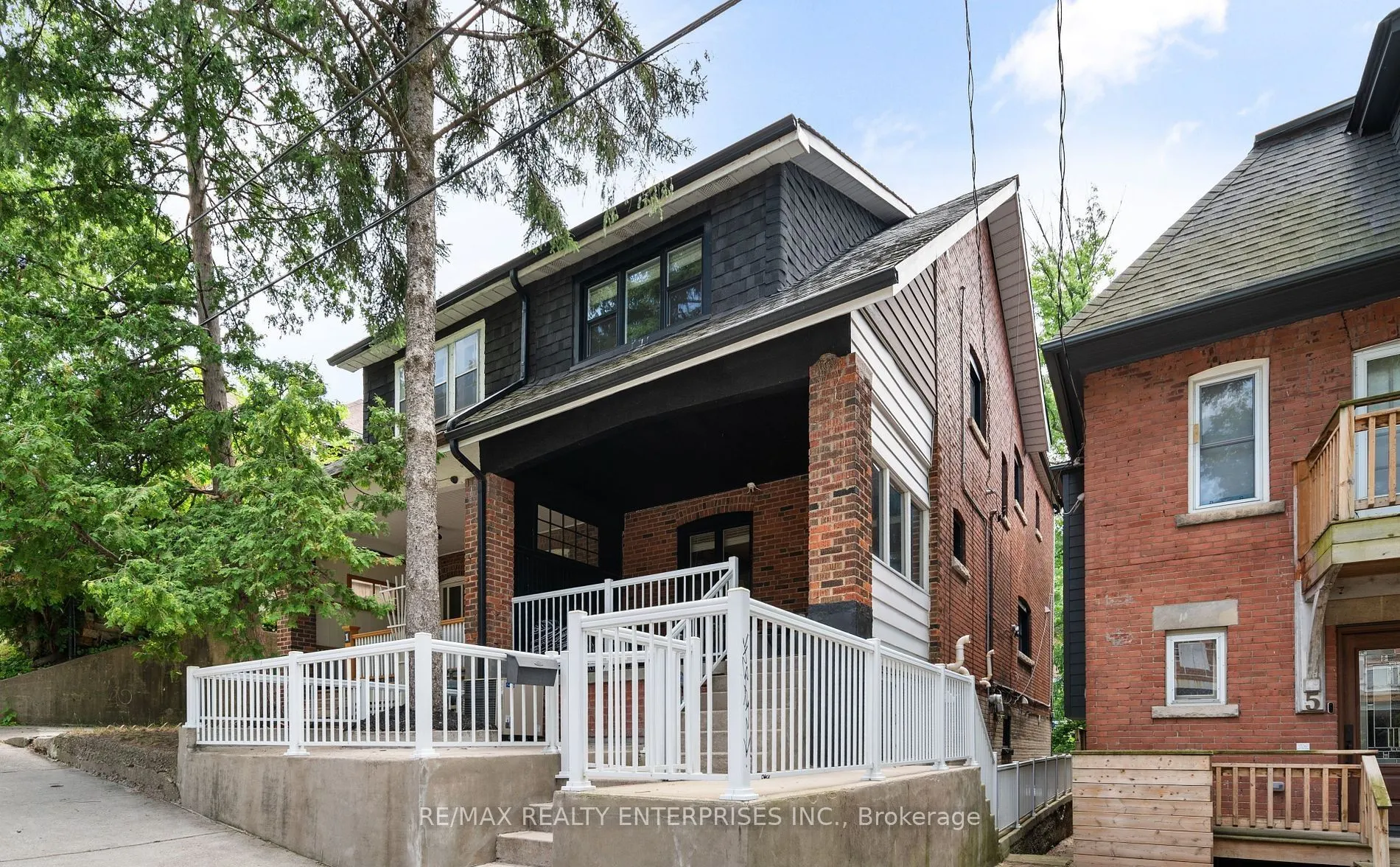 3 Glen Gordon Road, #Lower