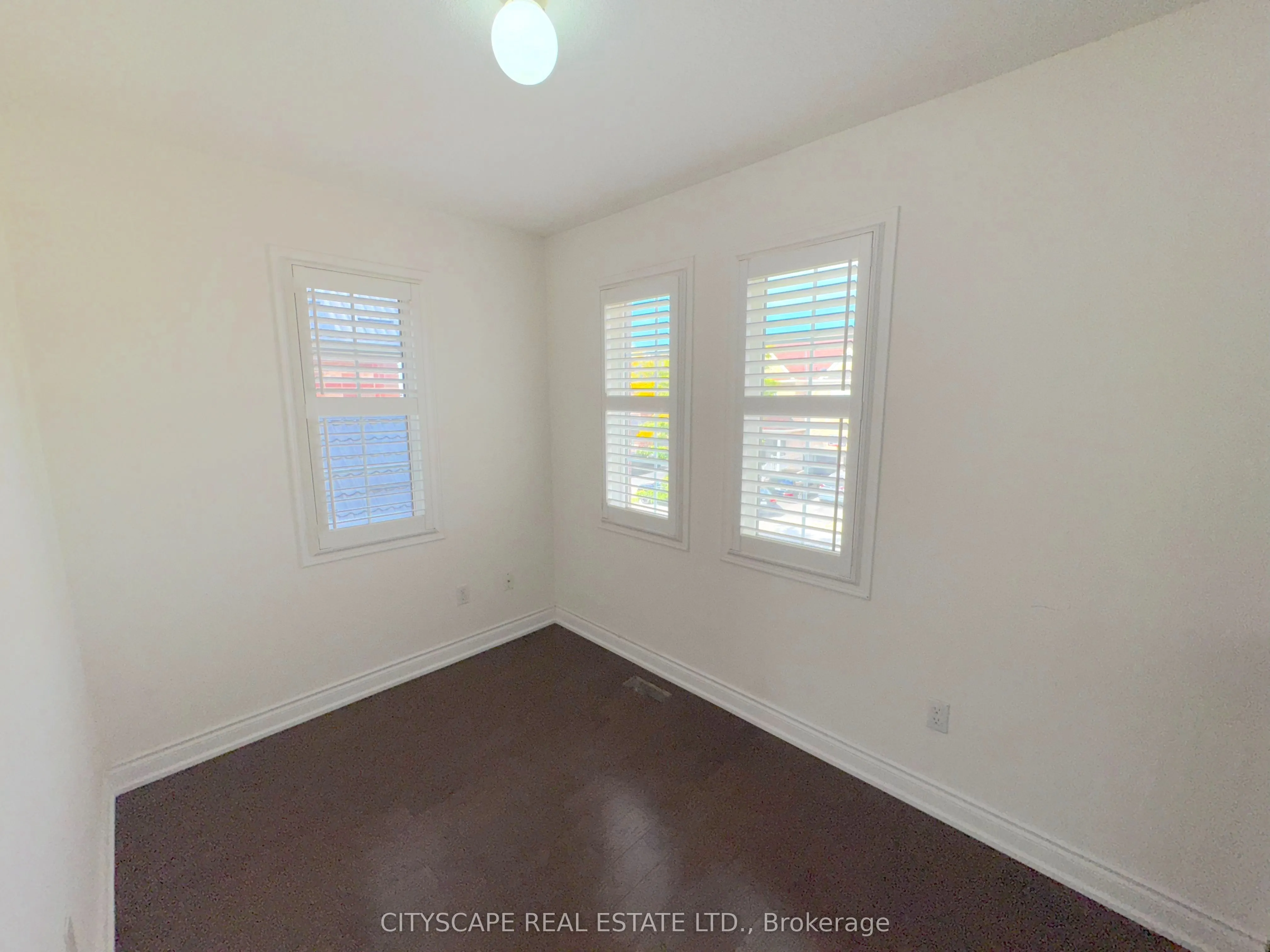 32 Tawnberry Circle