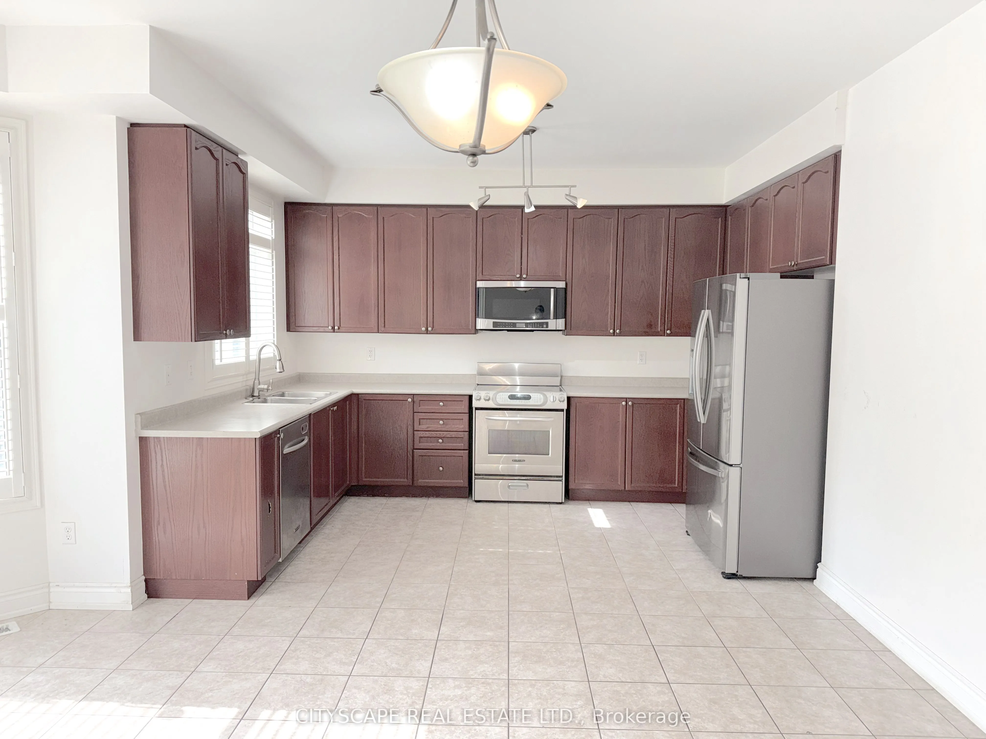 32 Tawnberry Circle