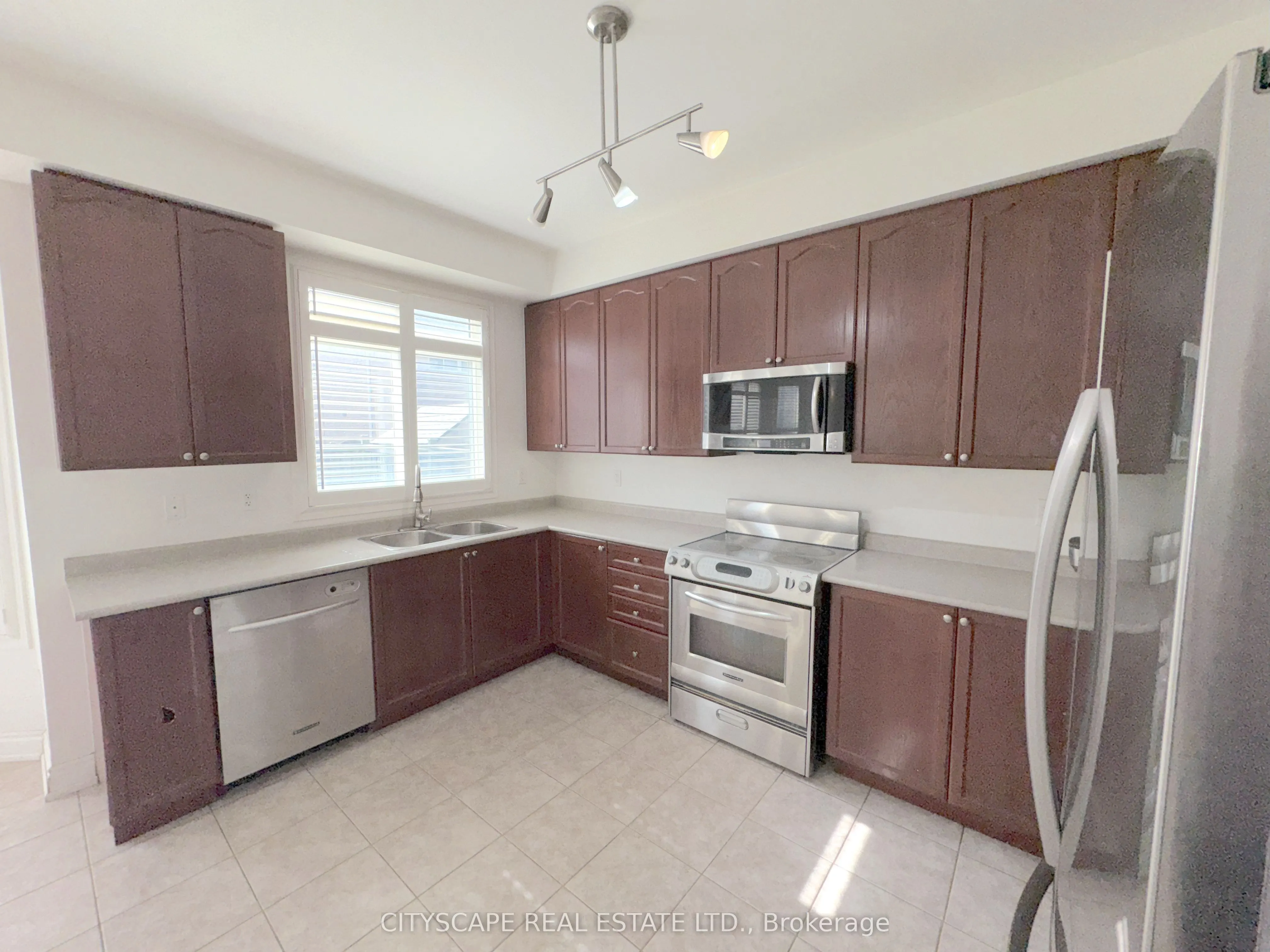 32 Tawnberry Circle