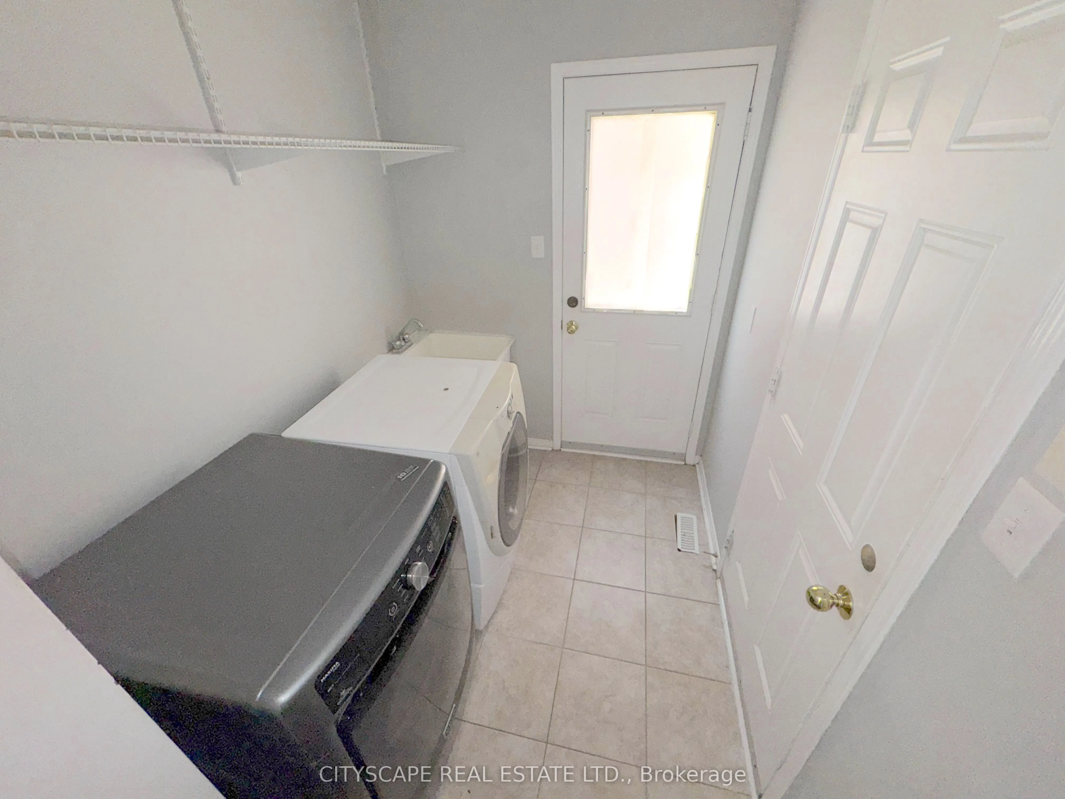 32 Tawnberry Circle