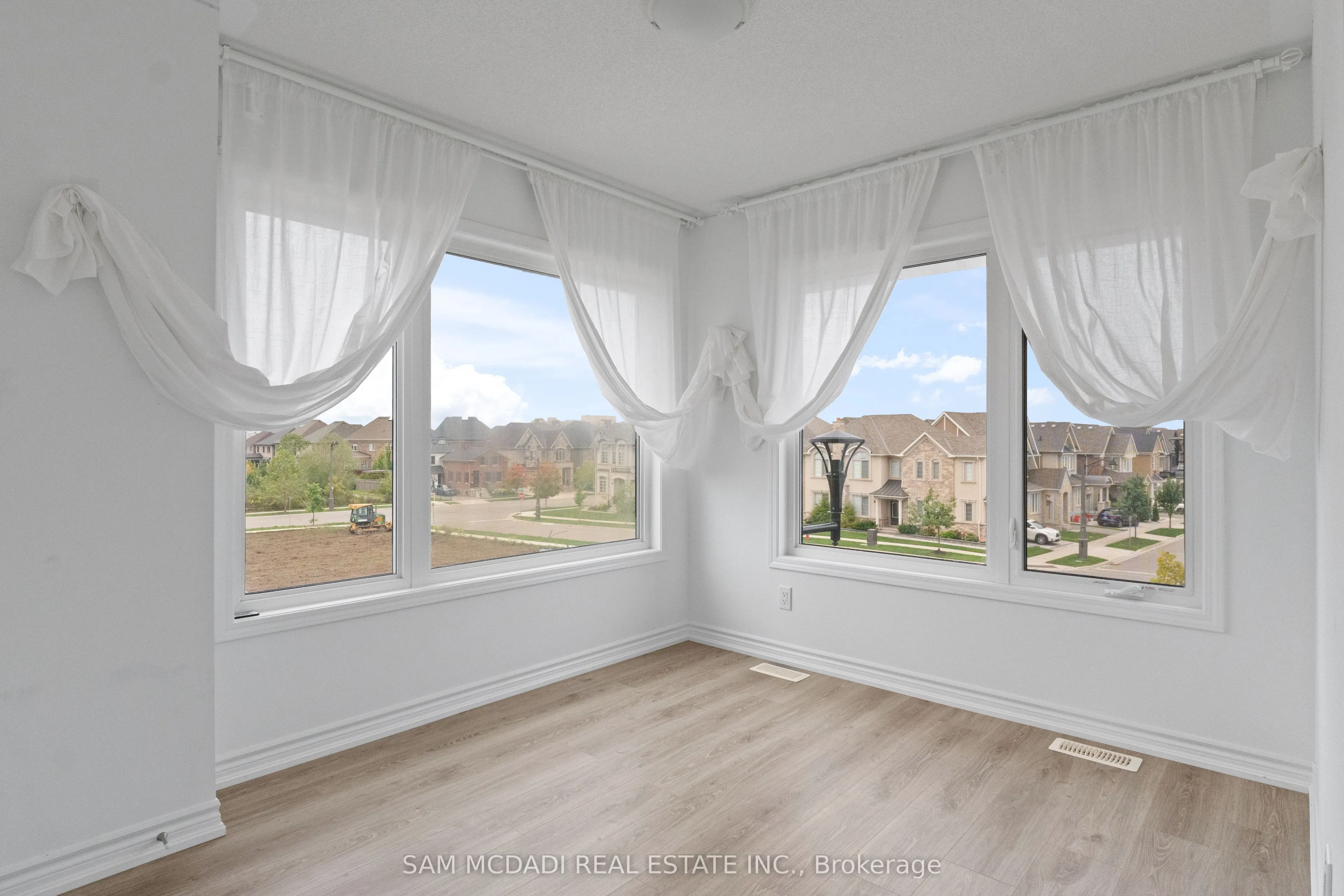 85 Grovewood Common, #63