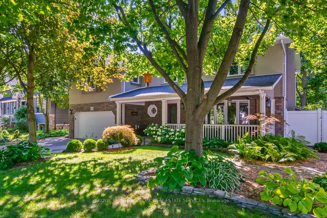 1318 Hillview Crescent